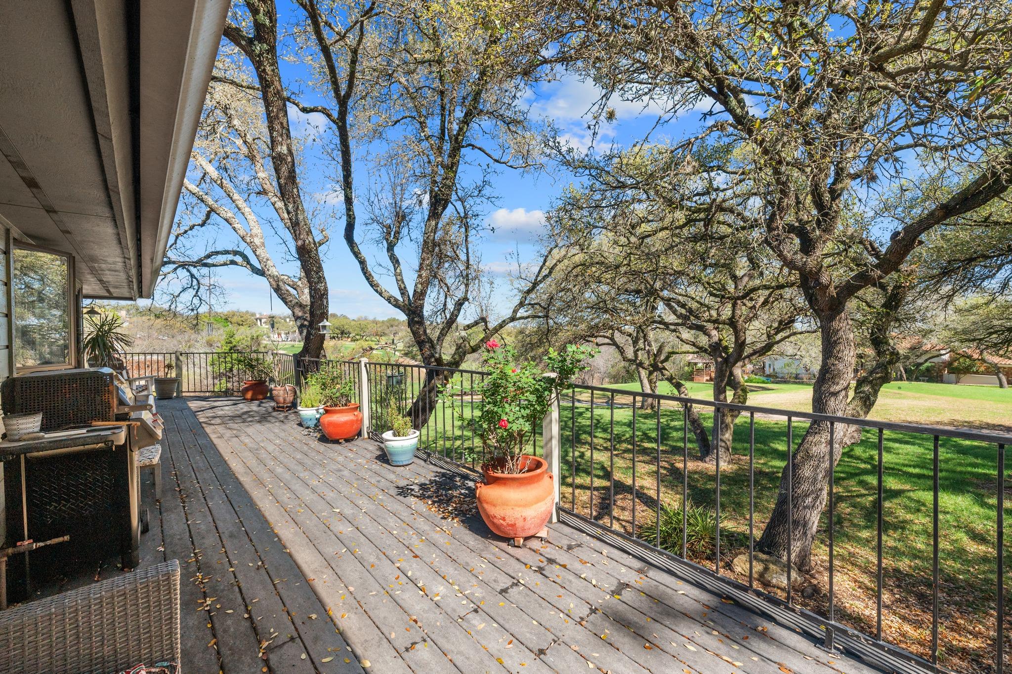 604 Rolling Green Dr, Lakeway, TX 78734