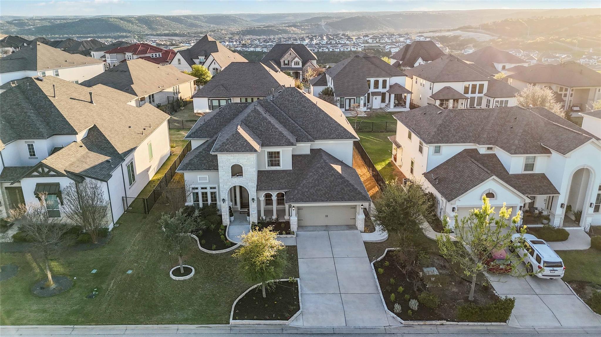 1517 Bardella Dr, Leander, TX 78641