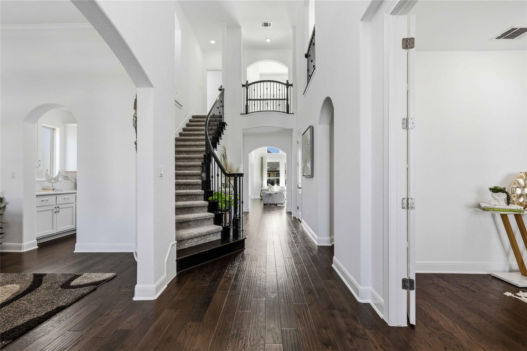 1517 Bardella Dr, Leander, TX 78641