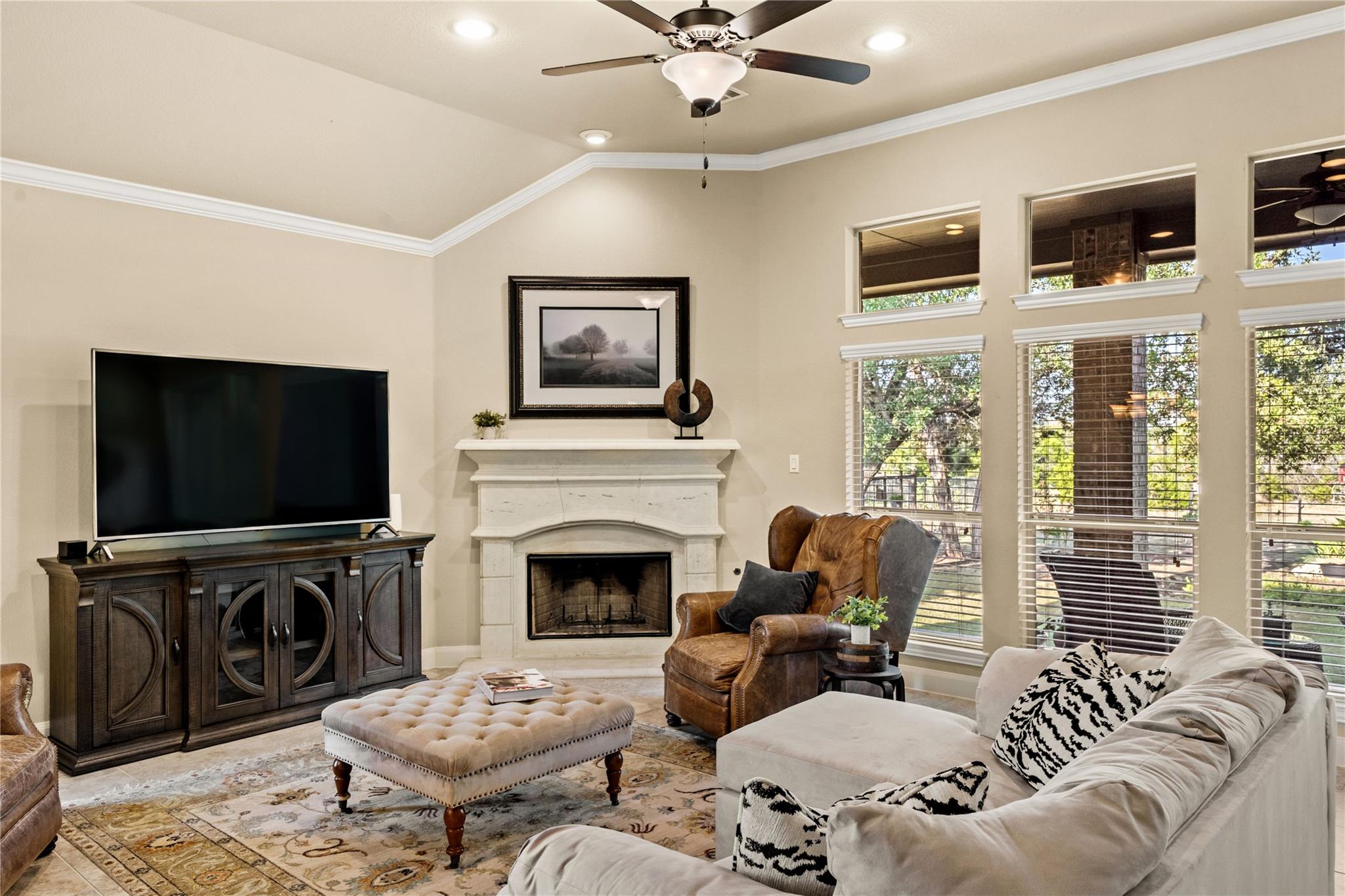 1122 Flint Rock Loop, Driftwood, TX 78619