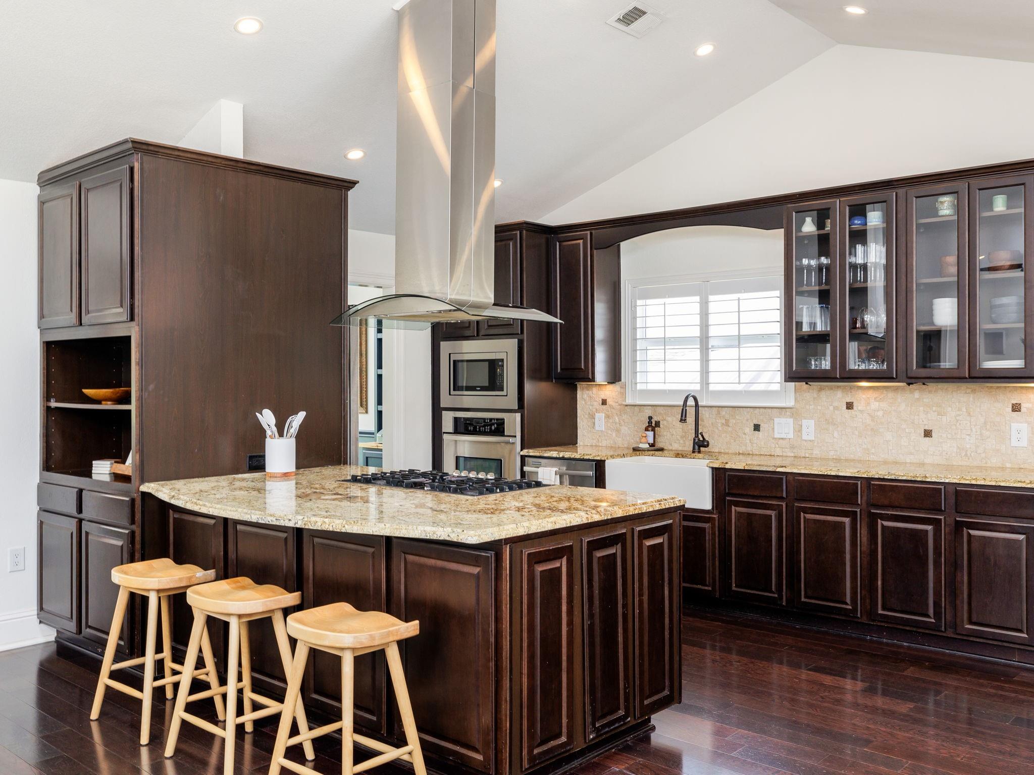 4008 N Hills Dr, Austin, TX 78731