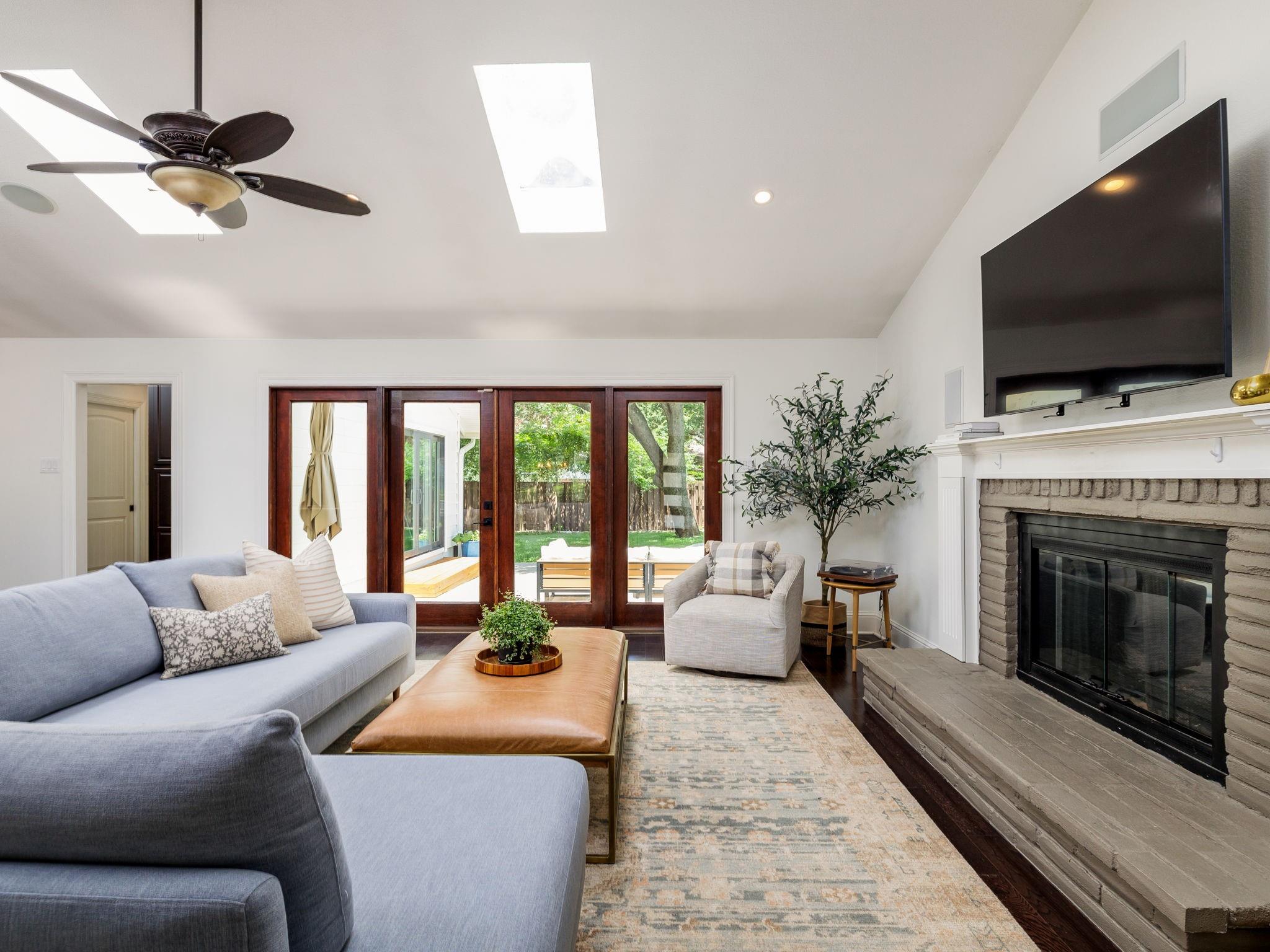 4008 N Hills Dr, Austin, TX 78731