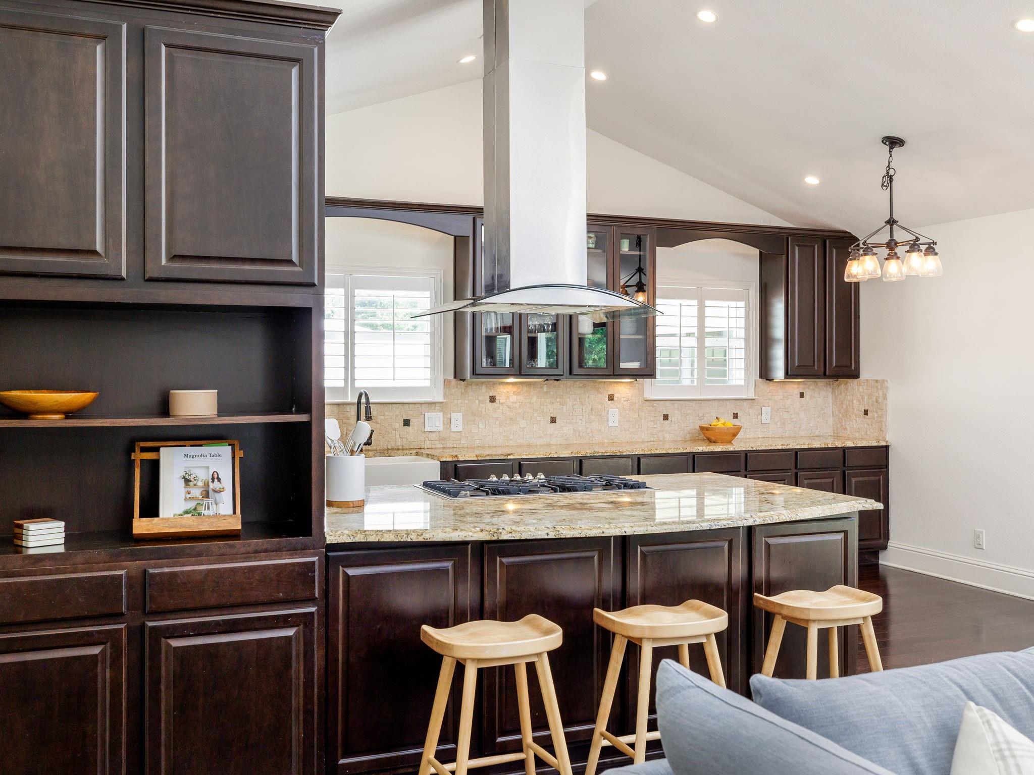 4008 N Hills Dr, Austin, TX 78731