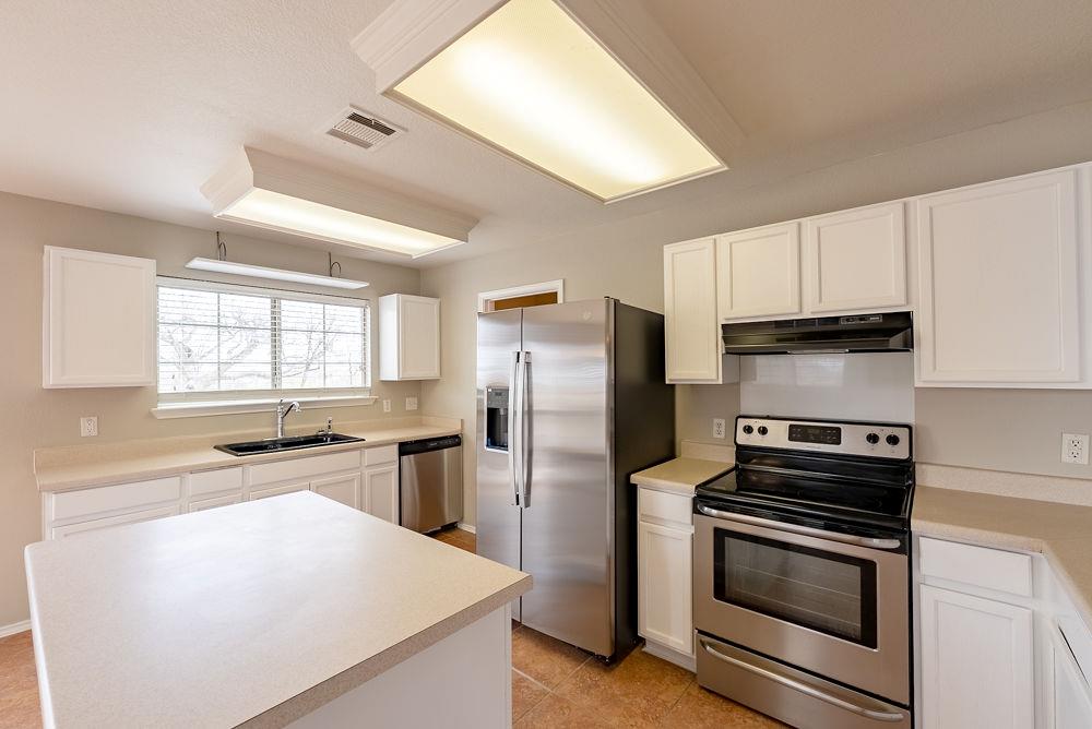 20309 Dark Tree Cv, Round Rock, TX 78664