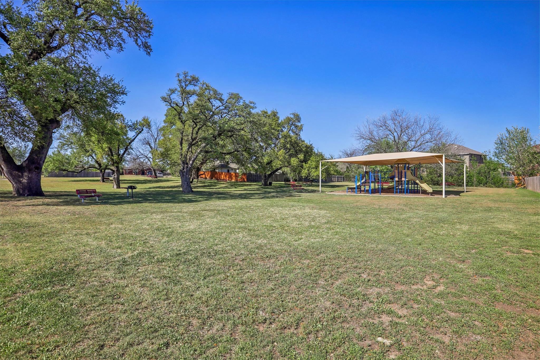 902 Ridgemont Cir, Leander, TX 78641