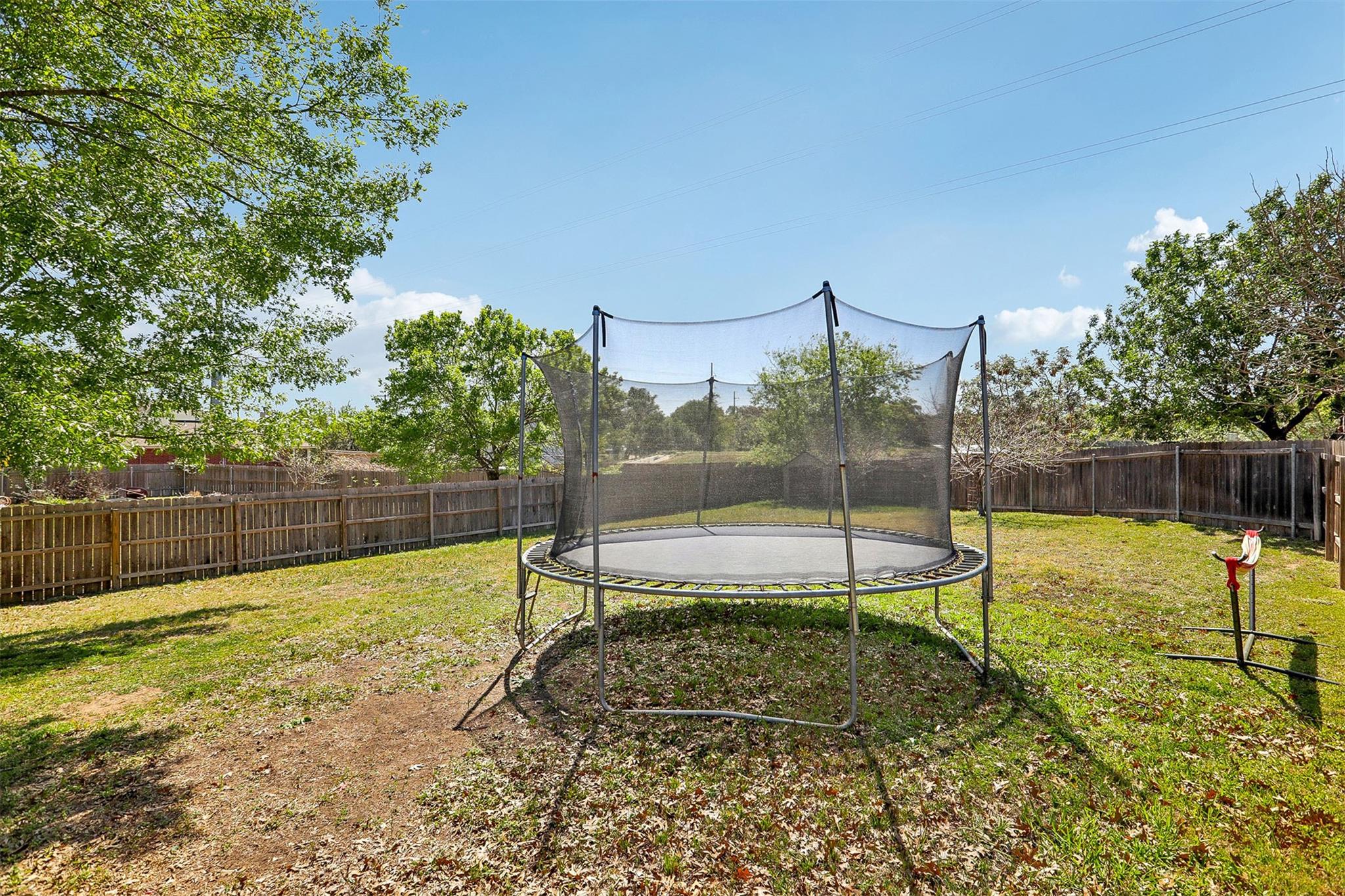 902 Ridgemont Cir, Leander, TX 78641