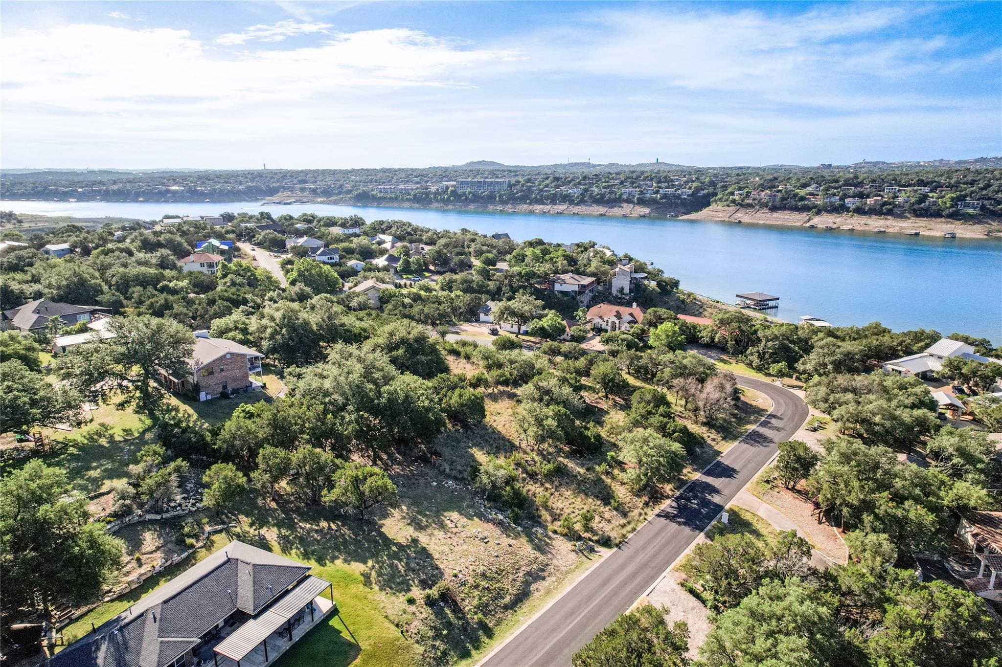 18512 Lakeland Dr, Lago Vista, TX 78645