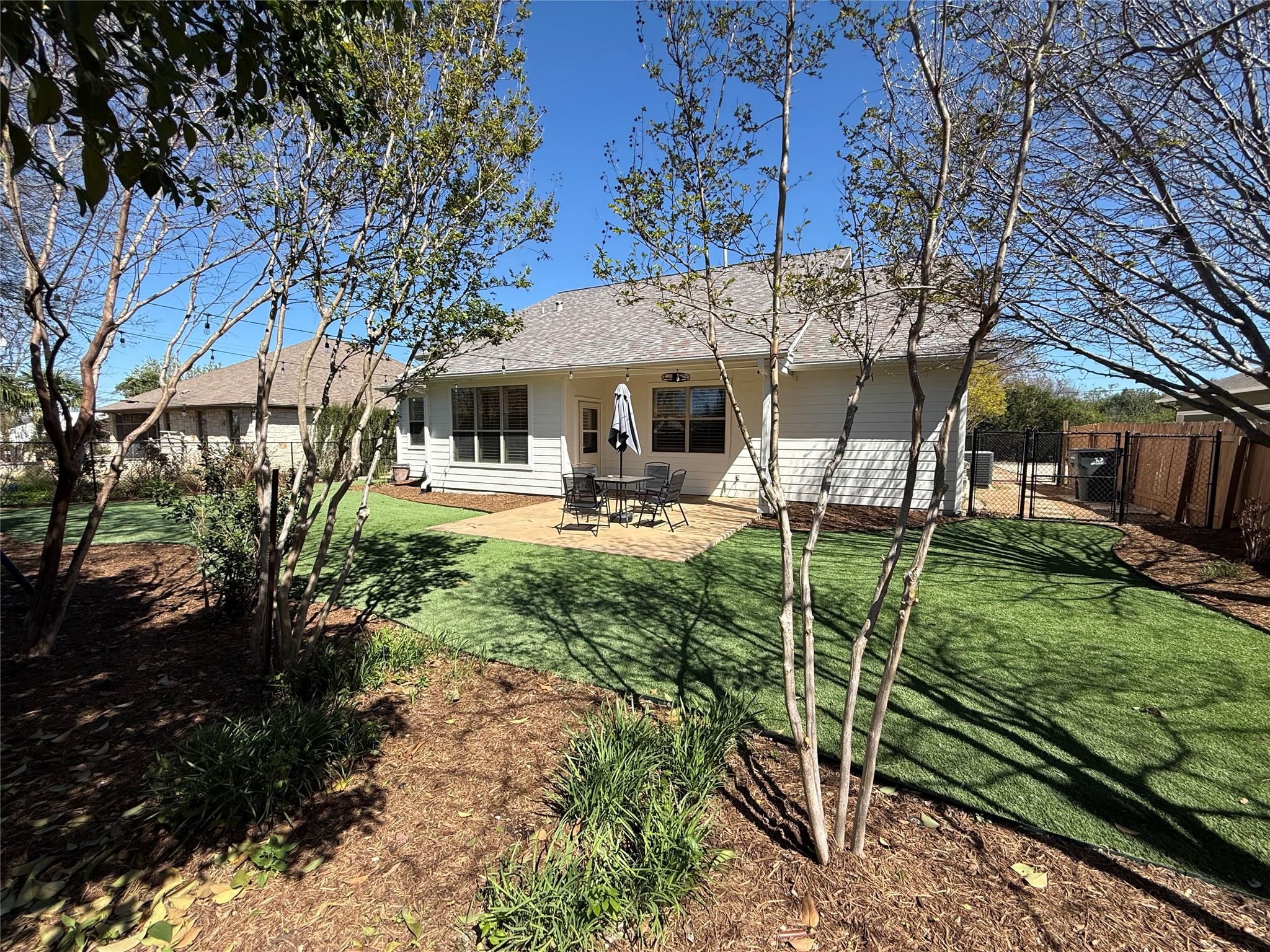 204 S Holly St, Georgetown, TX 78626