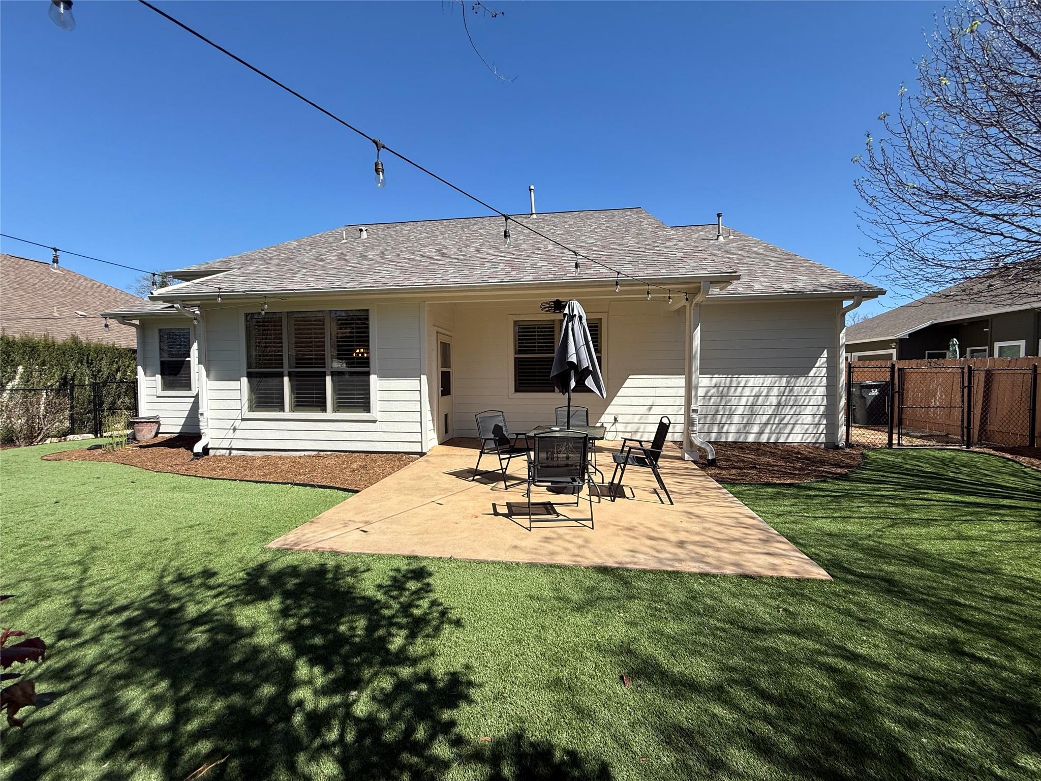 204 S Holly St, Georgetown, TX 78626