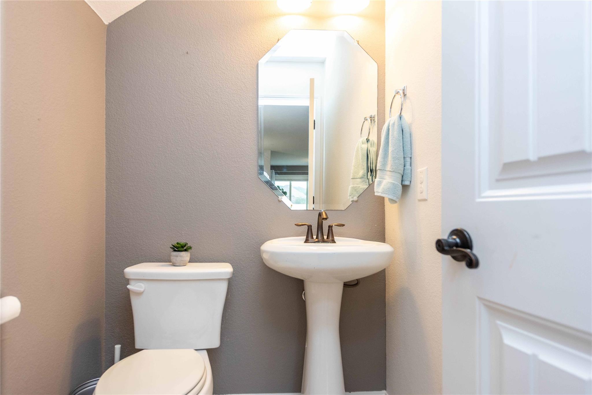 5701 Gunnison Turn Rd, Austin, TX 78738