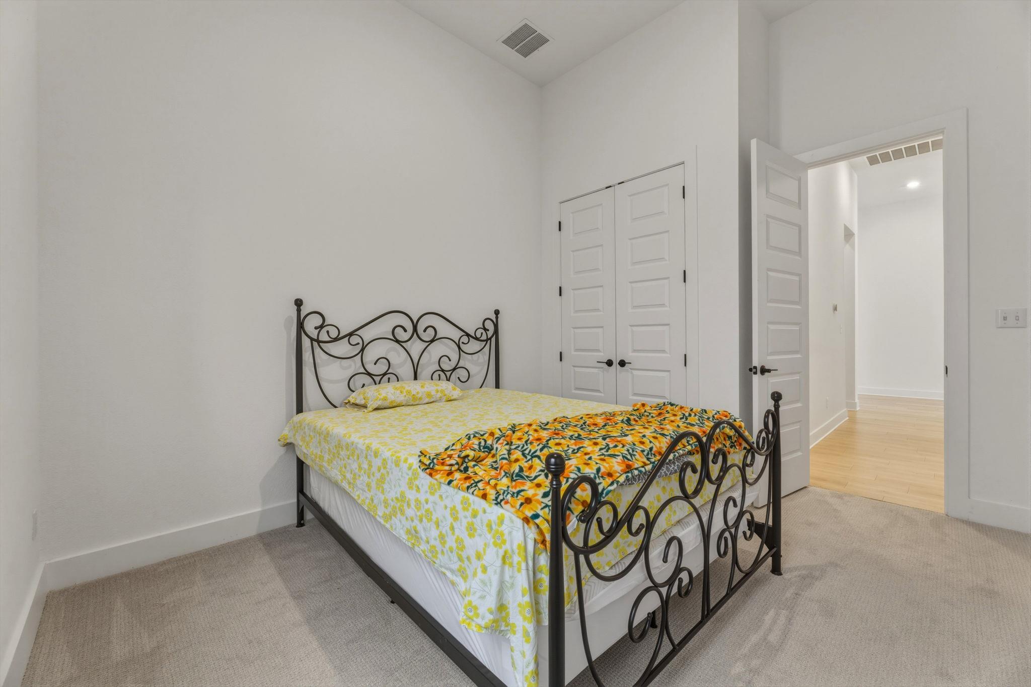 2941 Delaware St, Leander, TX 78641