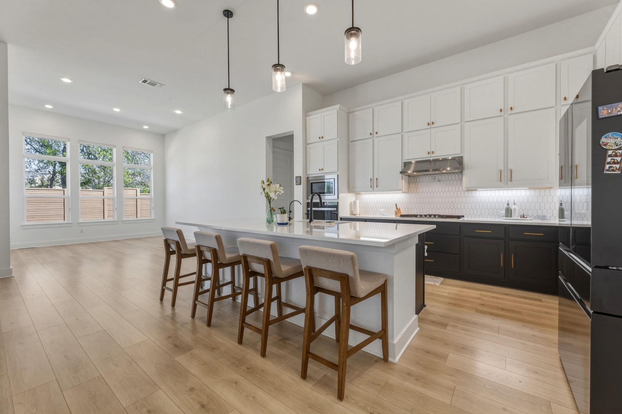 2941 Delaware St, Leander, TX 78641