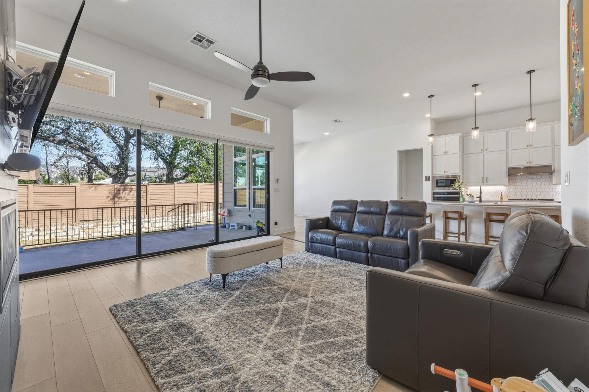 2941 Delaware St, Leander, TX 78641