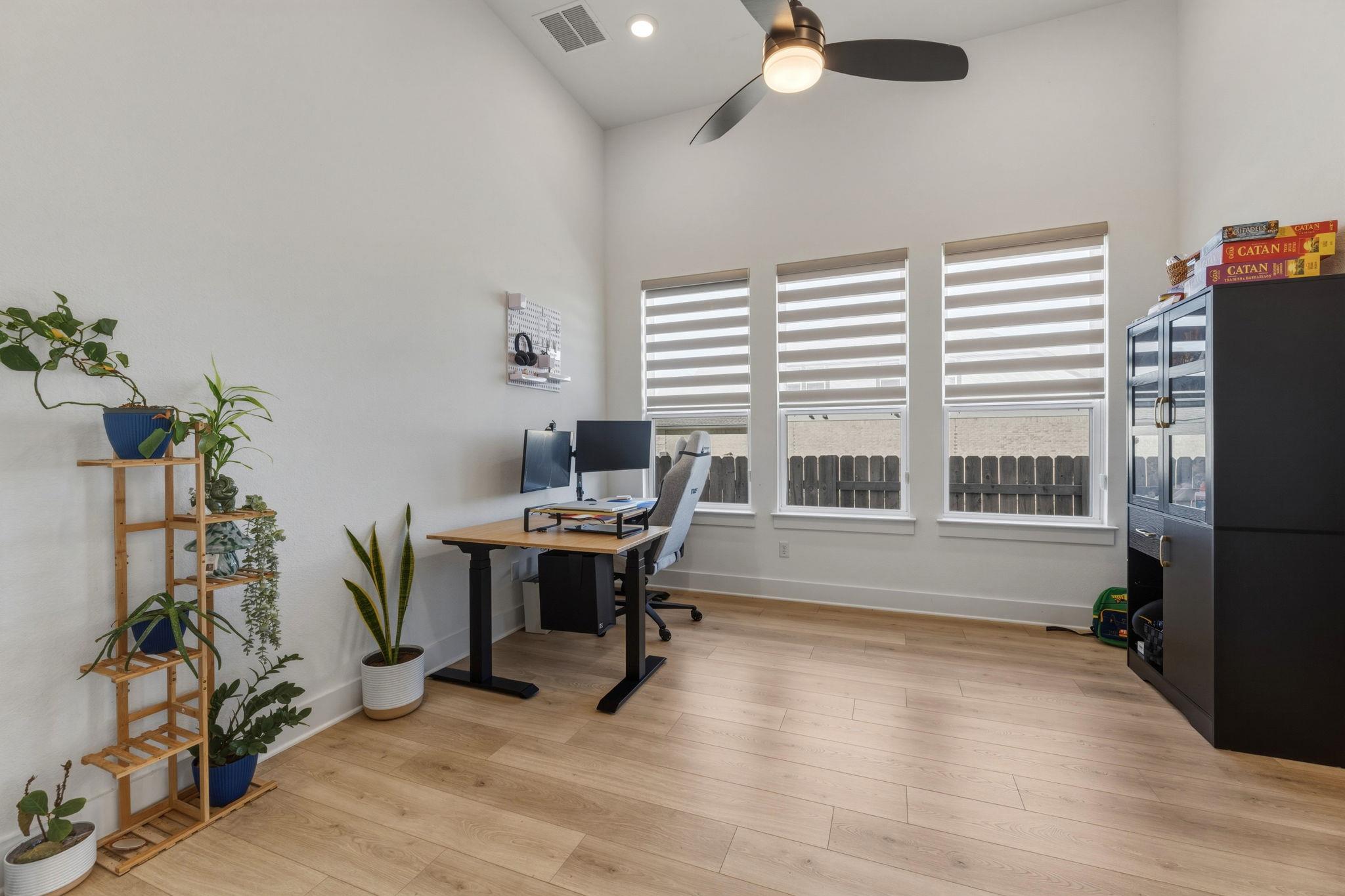 2941 Delaware St, Leander, TX 78641