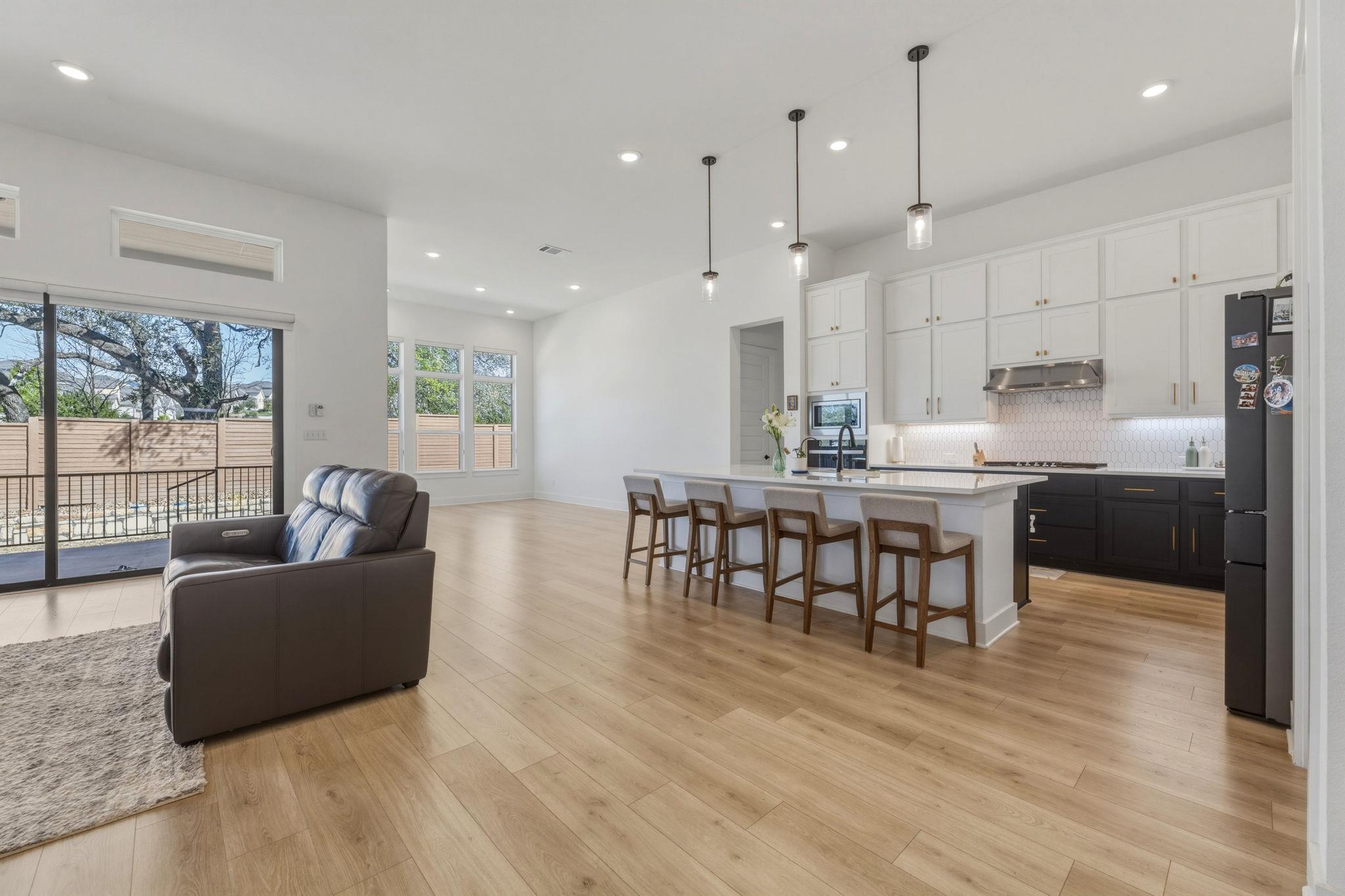 2941 Delaware St, Leander, TX 78641