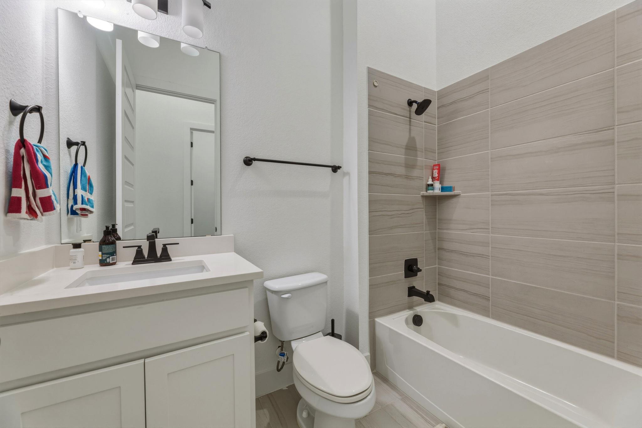 2941 Delaware St, Leander, TX 78641