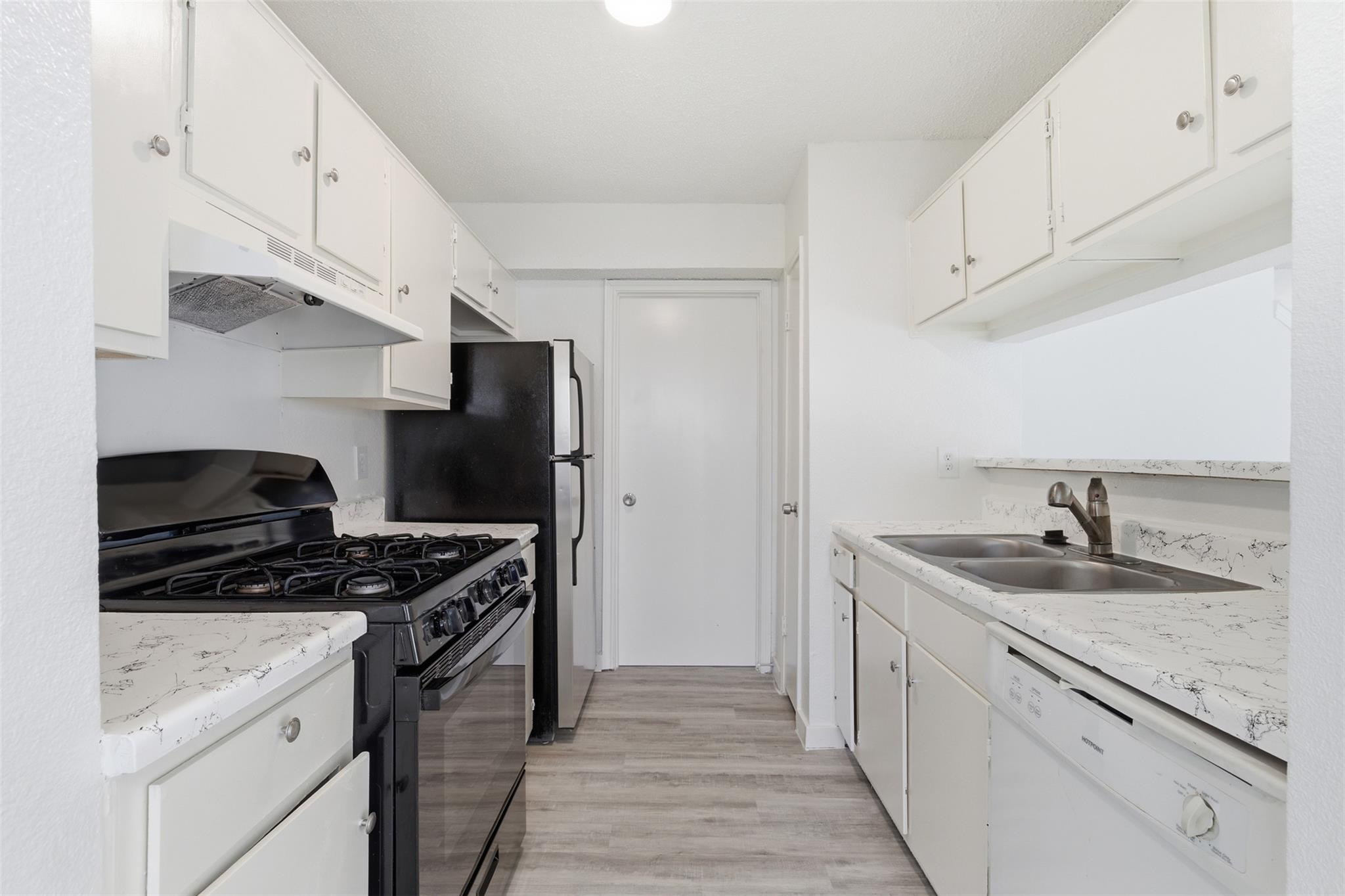 1605 Future Dr # B, Austin, TX 78754