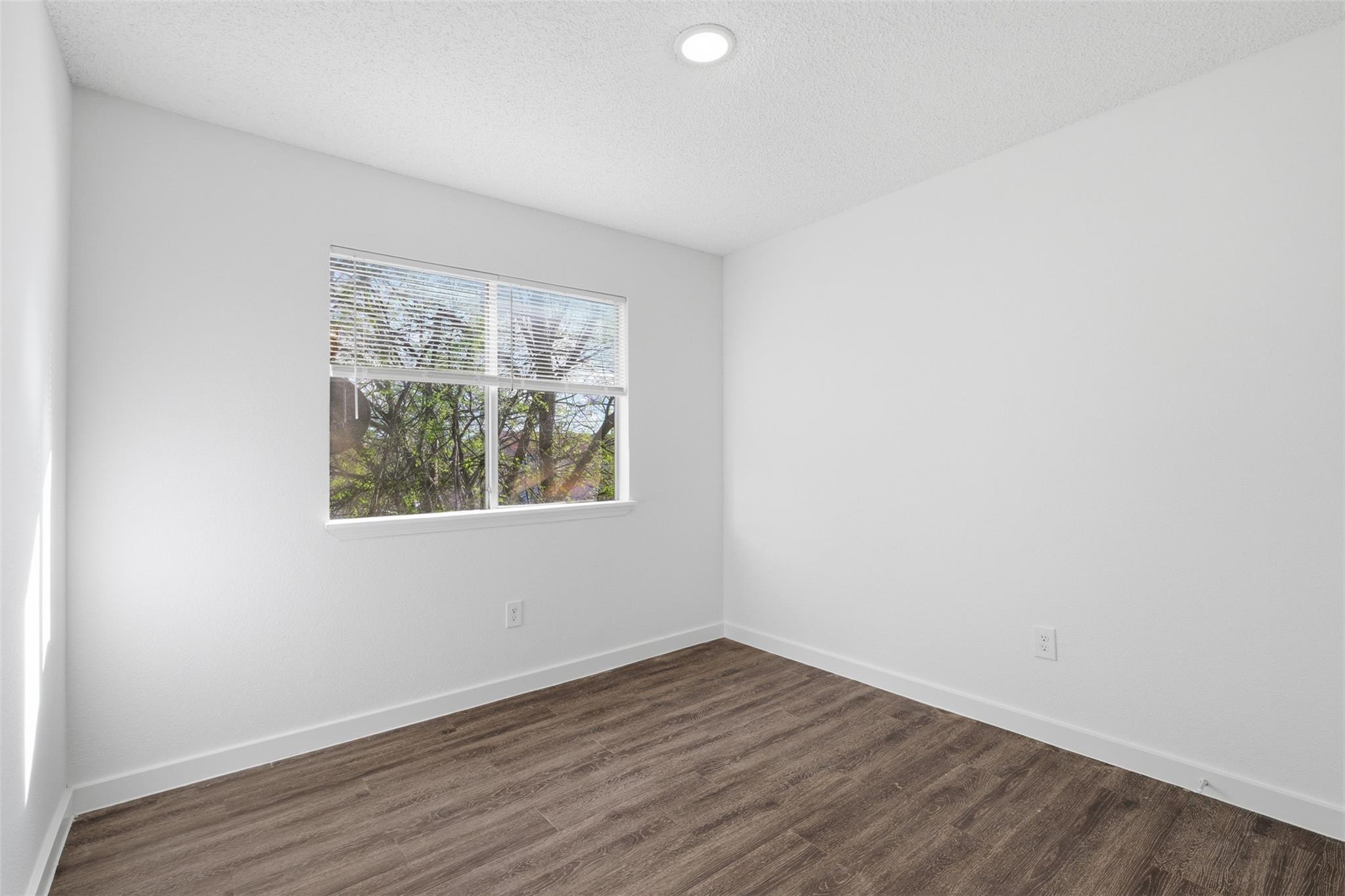 1605 Future Dr # B, Austin, TX 78754