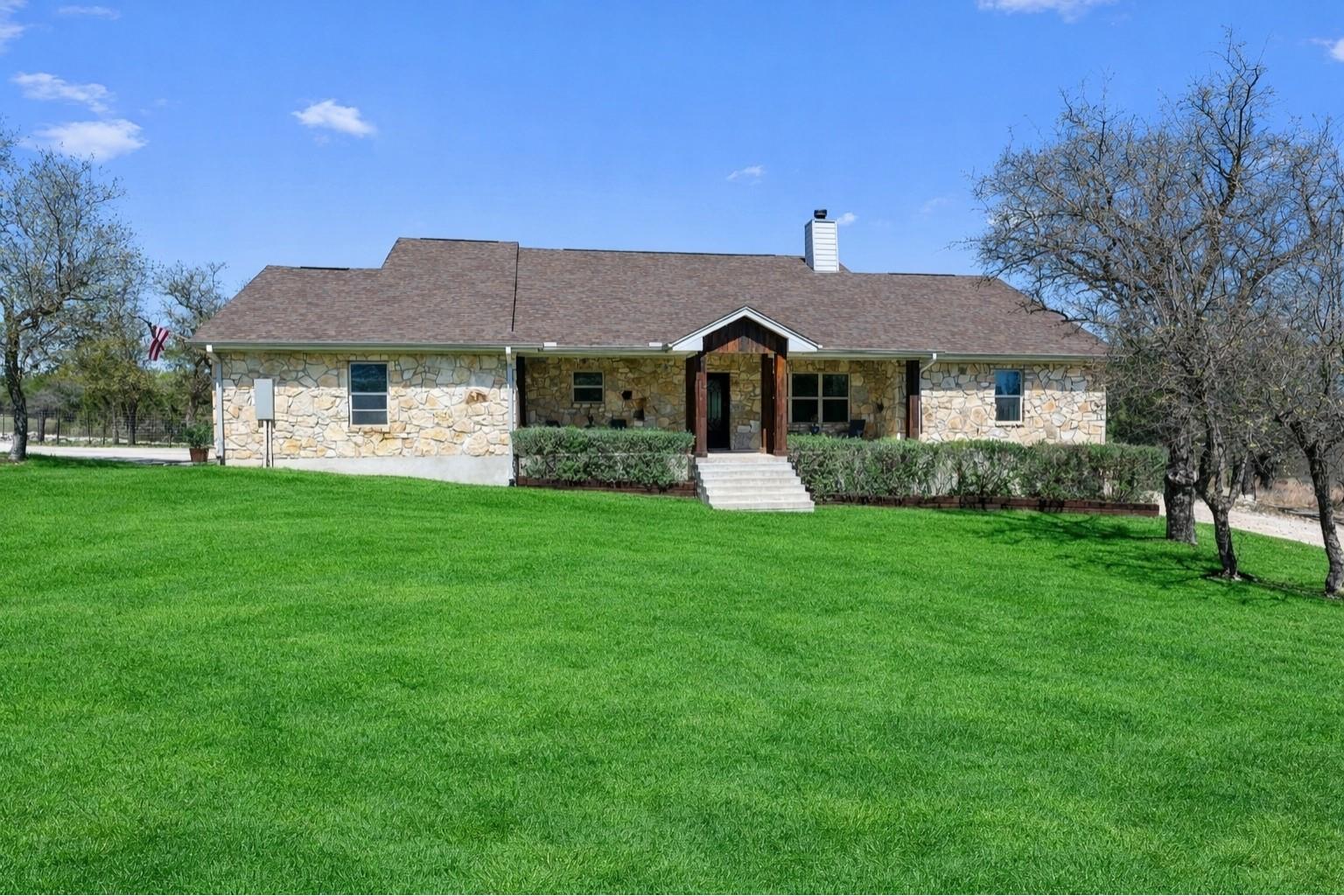 835 Sunny Slope Rd, Liberty Hill, TX 78642