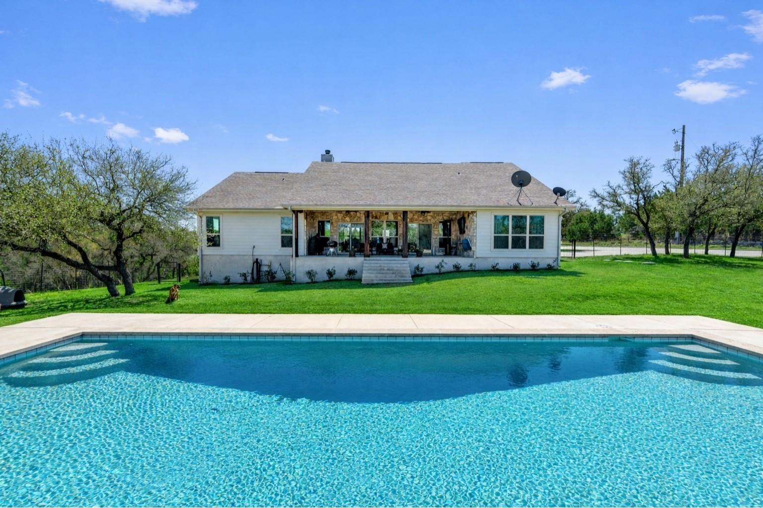 835 Sunny Slope Rd, Liberty Hill, TX 78642