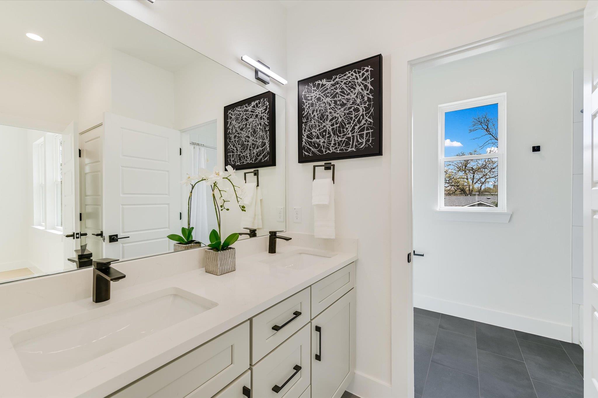 2006 Sl Davis Ave # 1, Austin, TX 78702