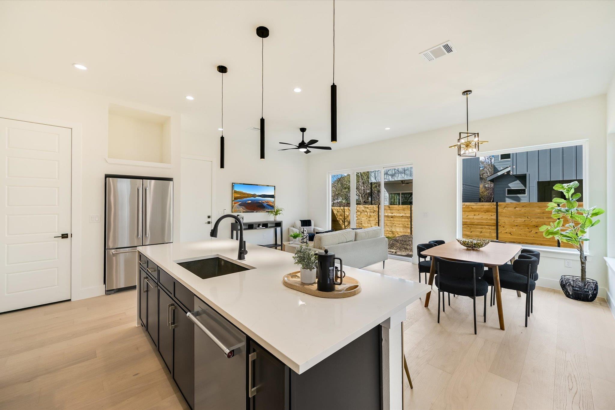 2006 Sl Davis Ave # 1, Austin, TX 78702