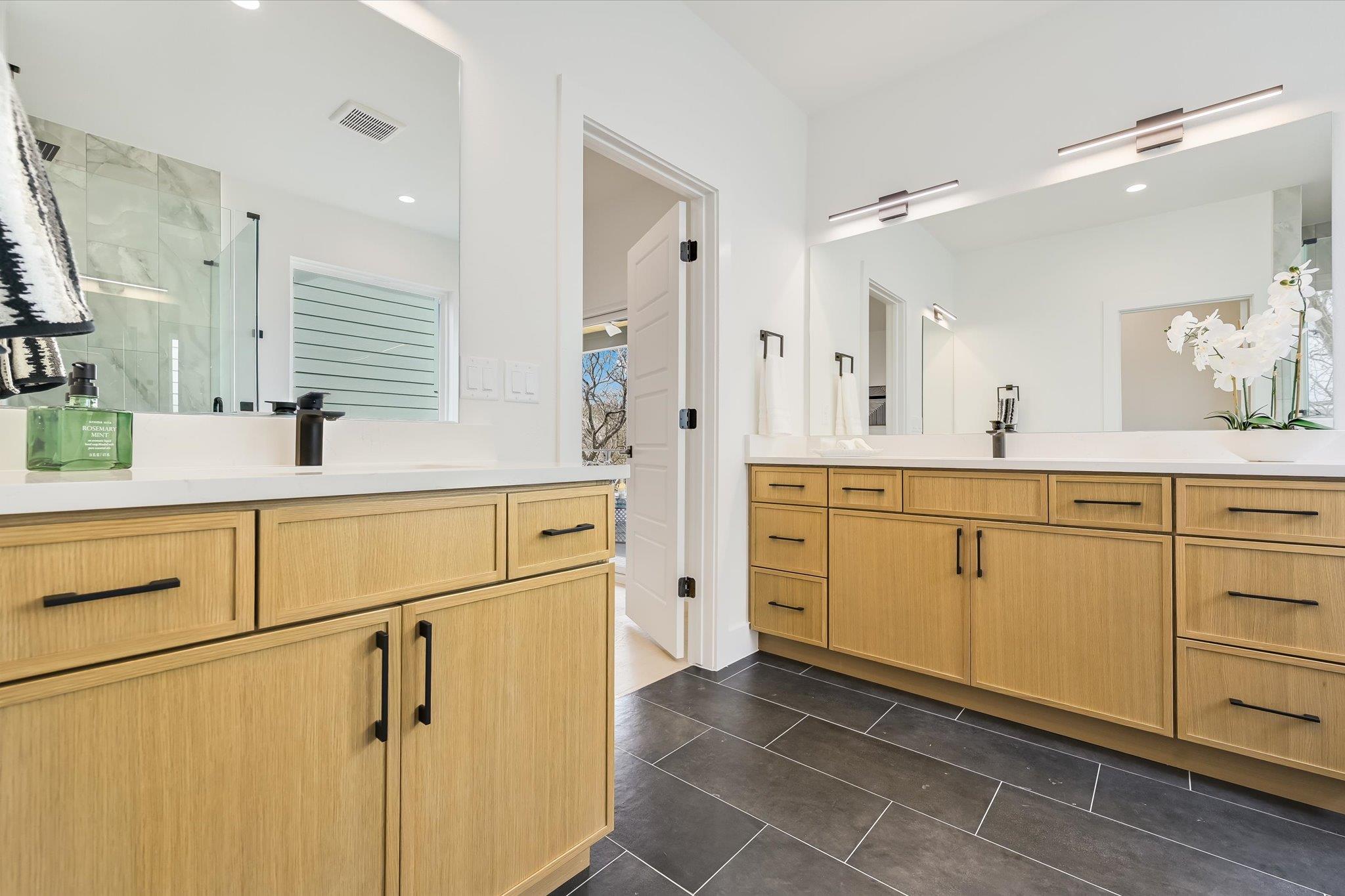 2006 Sl Davis Ave # 1, Austin, TX 78702