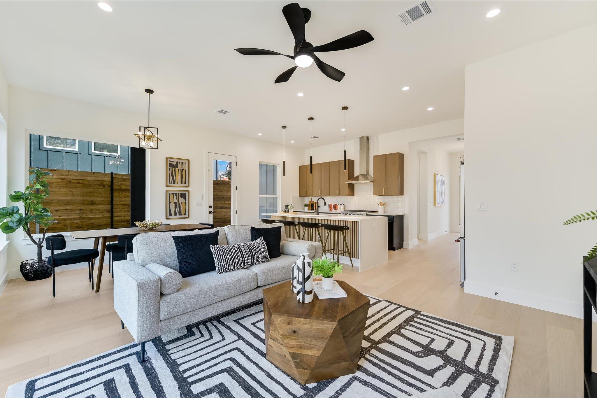 2006 Sl Davis Ave # 1, Austin, TX 78702