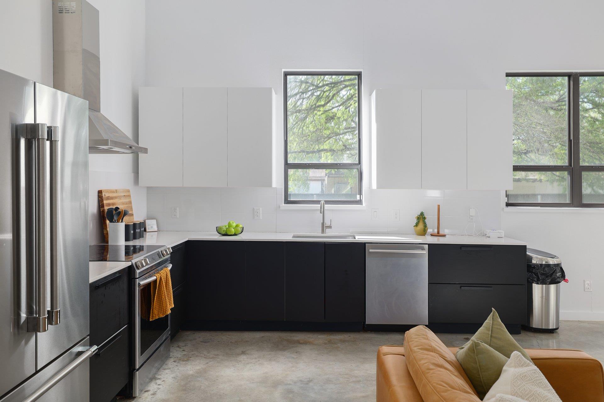 1310 Green St, Lockhart, TX 78644