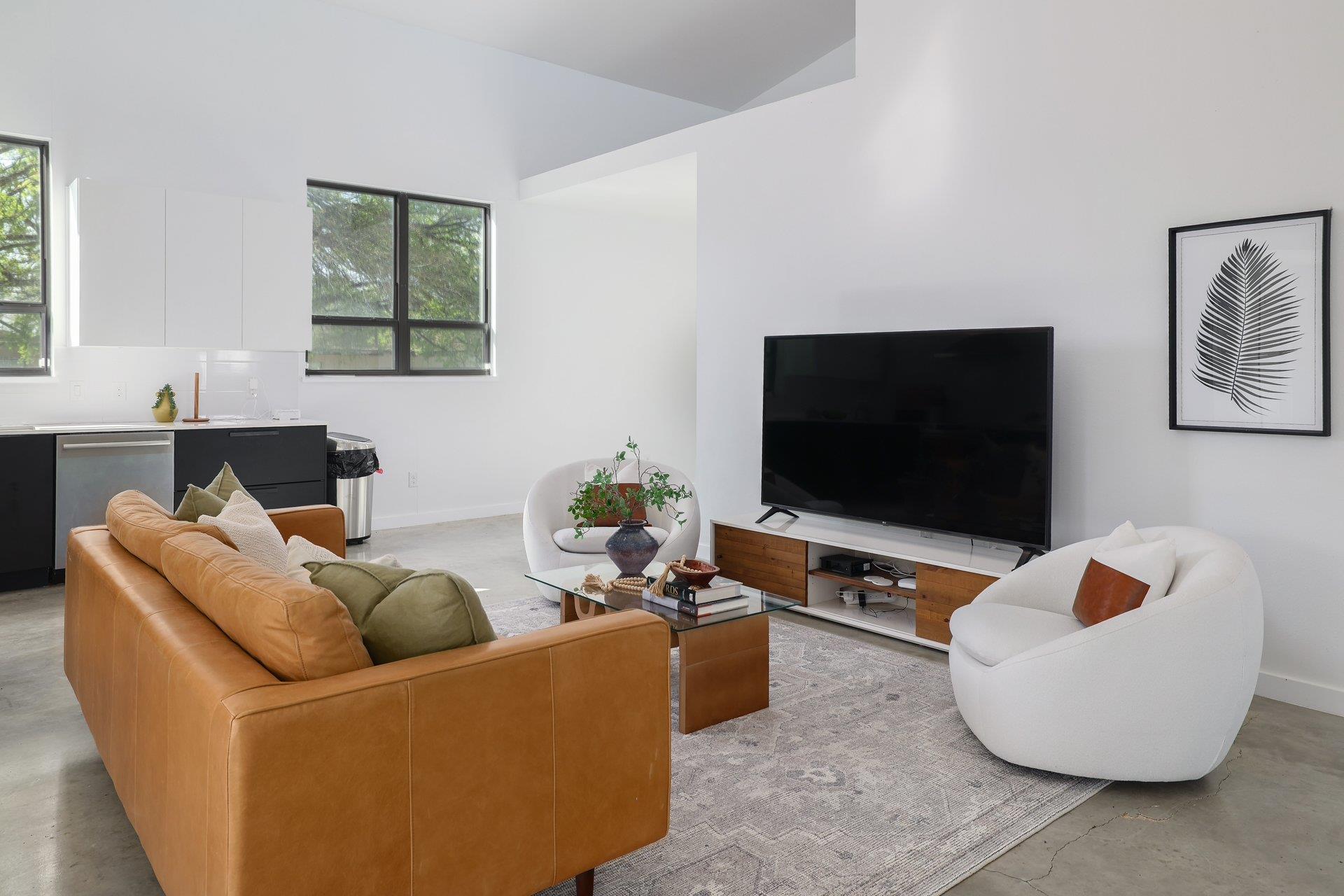 1310 Green St, Lockhart, TX 78644