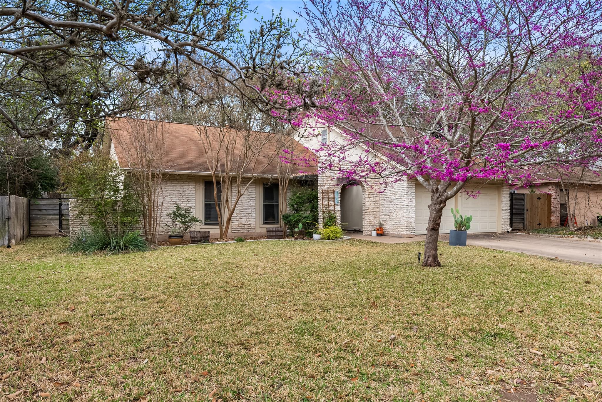 2509 Redleaf Ln, Austin, TX 78745