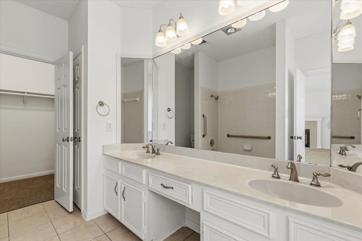 11101 Grapevine Ln, Austin, TX 78759