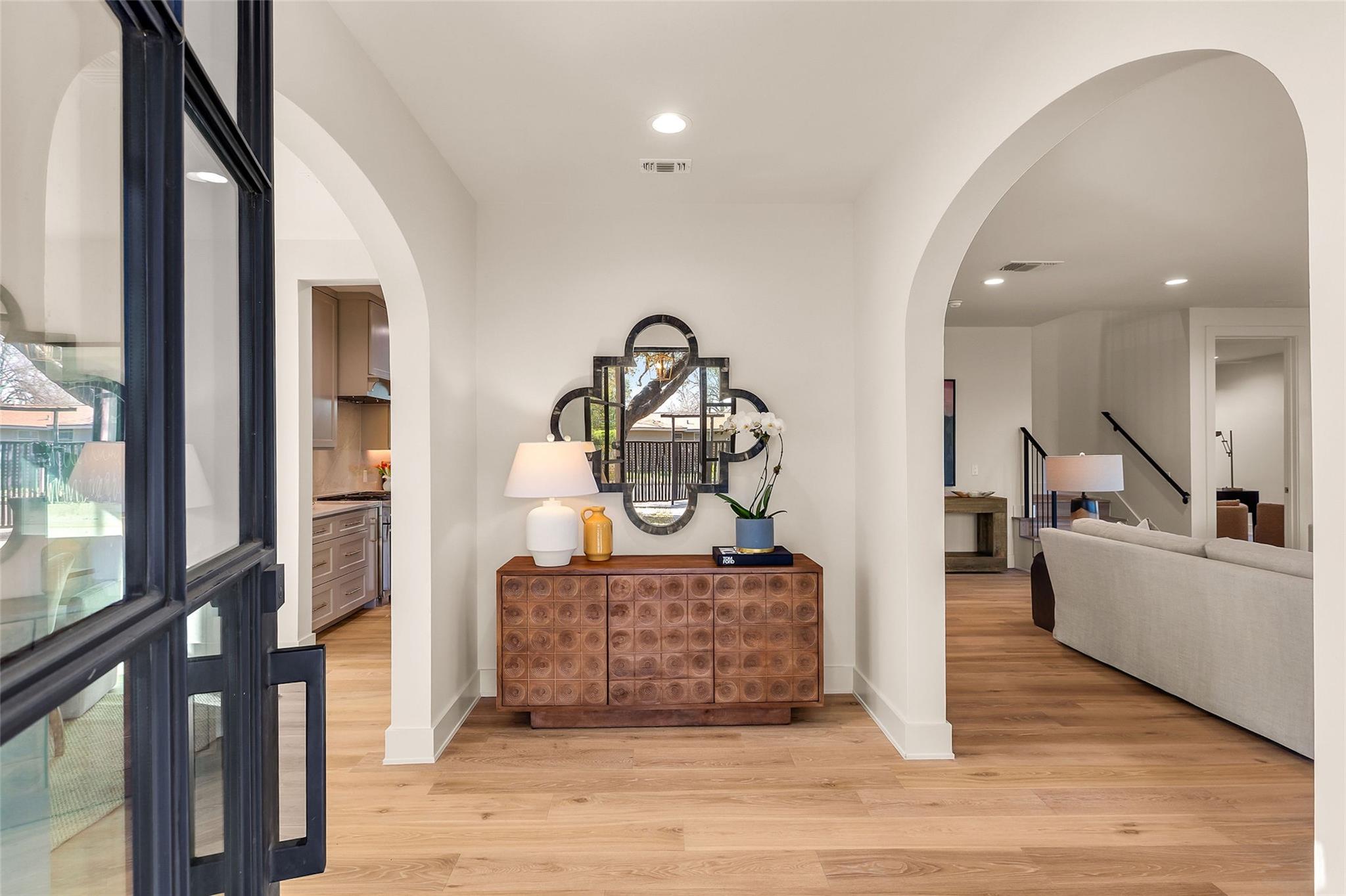 3008 W 50th St, Austin, TX 78731