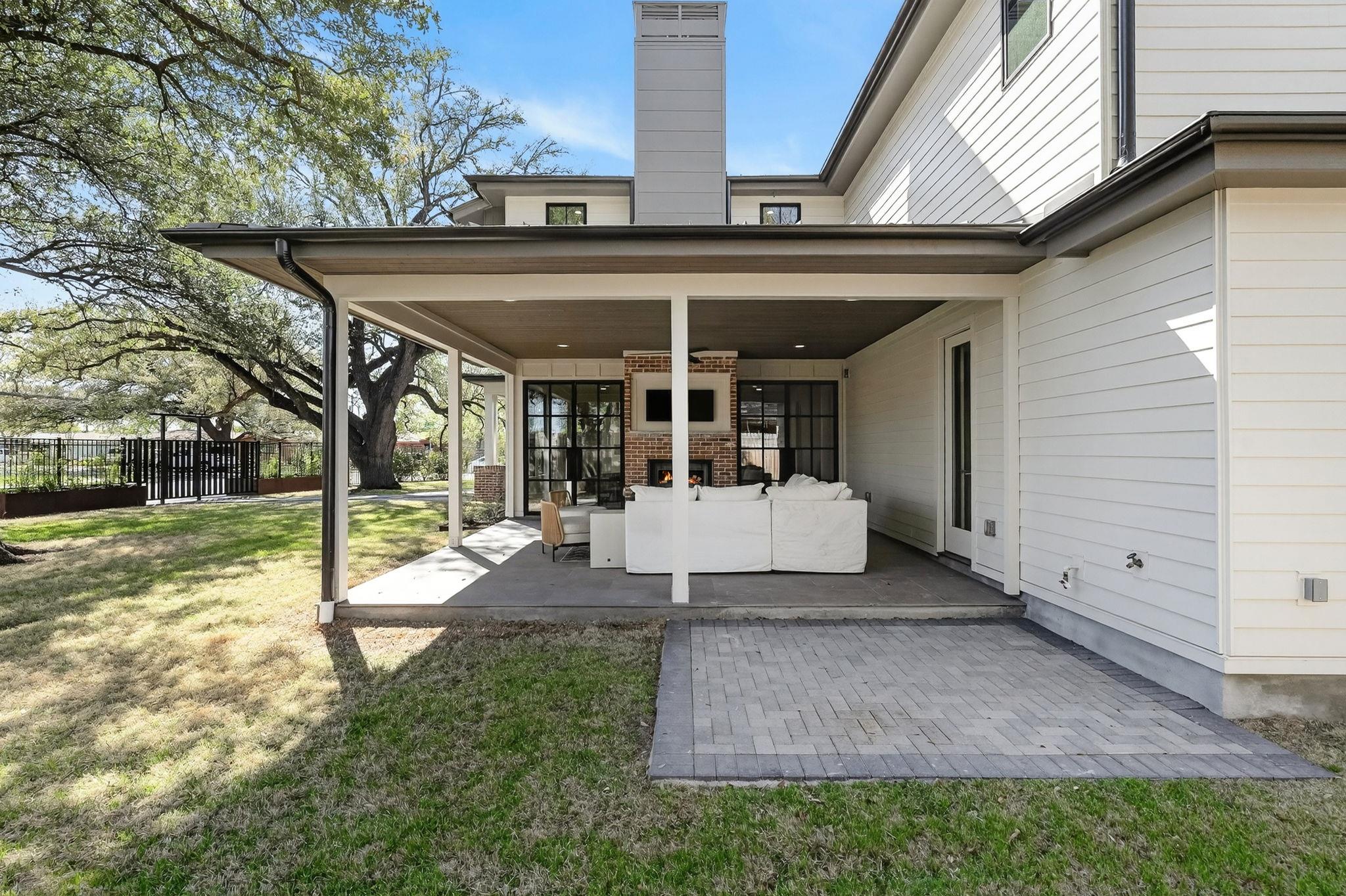 3008 W 50th St, Austin, TX 78731