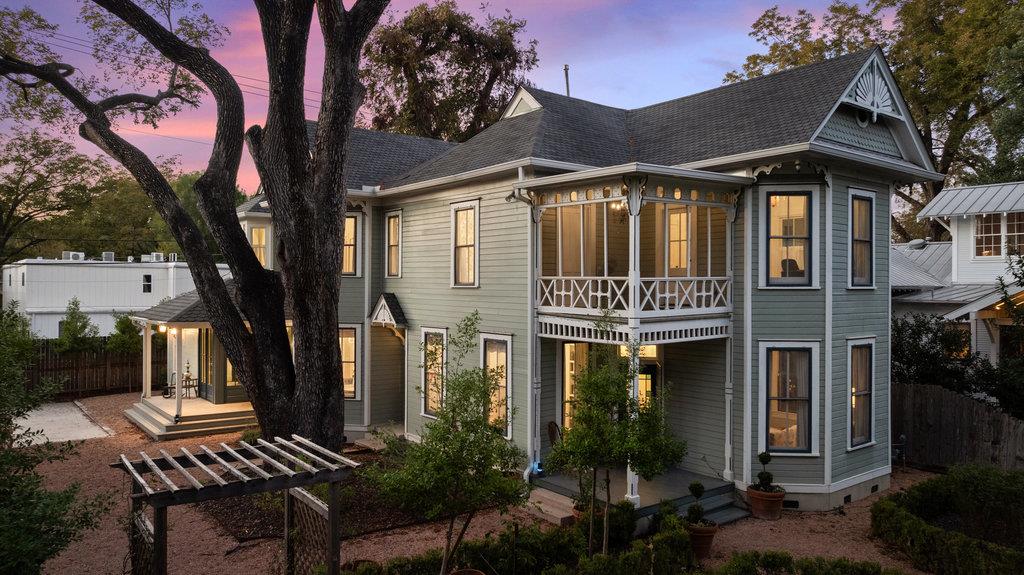 4104 Avenue F, Austin, TX 78751