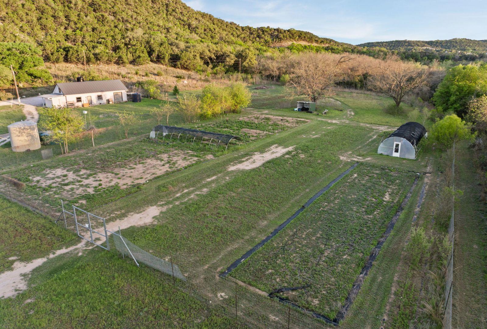 18405 Angel Valley Dr, Leander, TX 78641