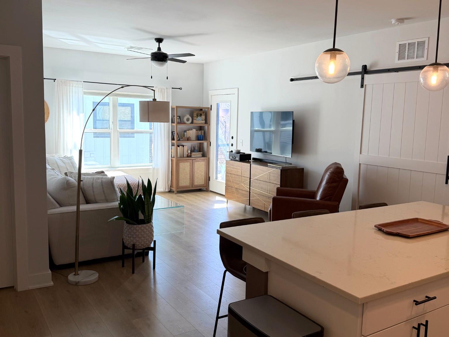 3101 Govalle Ave # 308, Austin, TX 78702