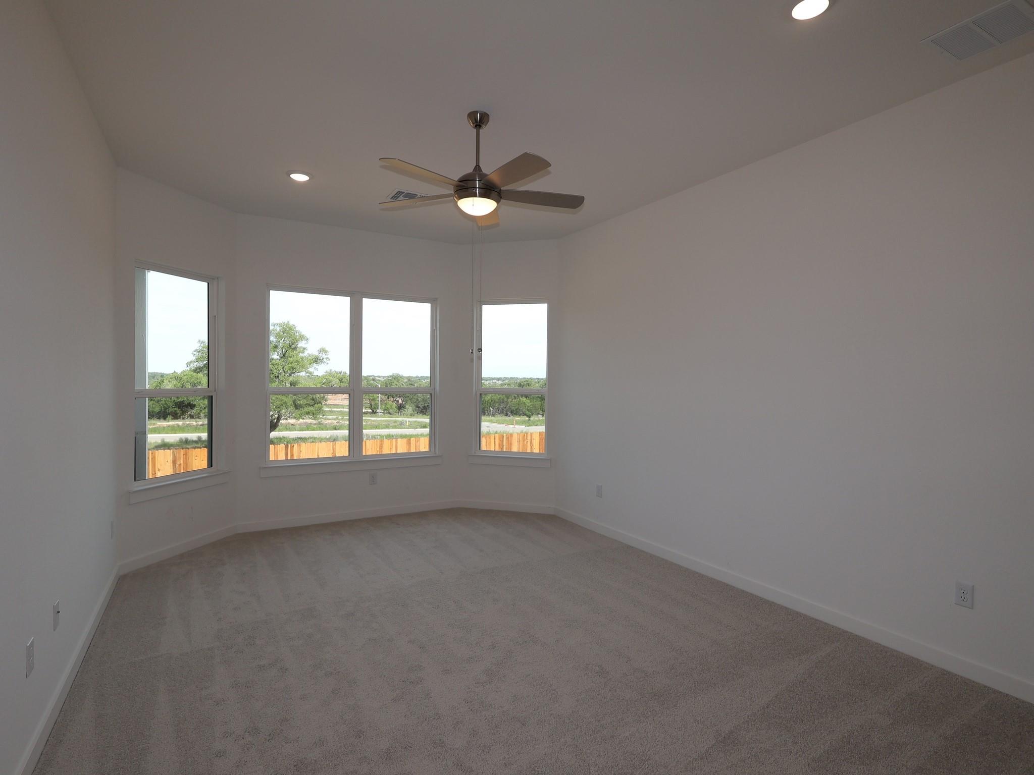 820 Purmela St, Leander, TX 78641