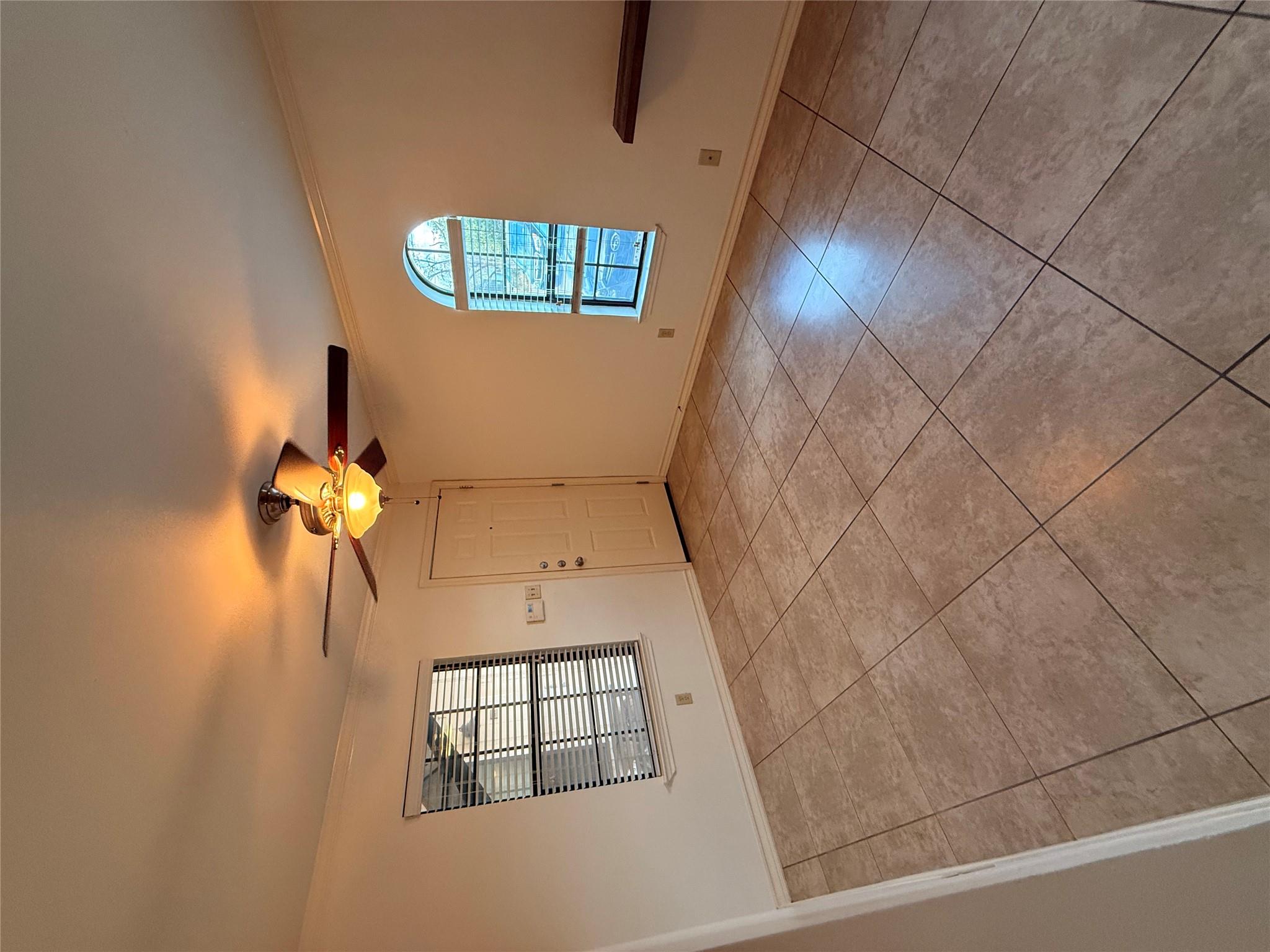 407 E 45th St # 104, Austin, TX 78751