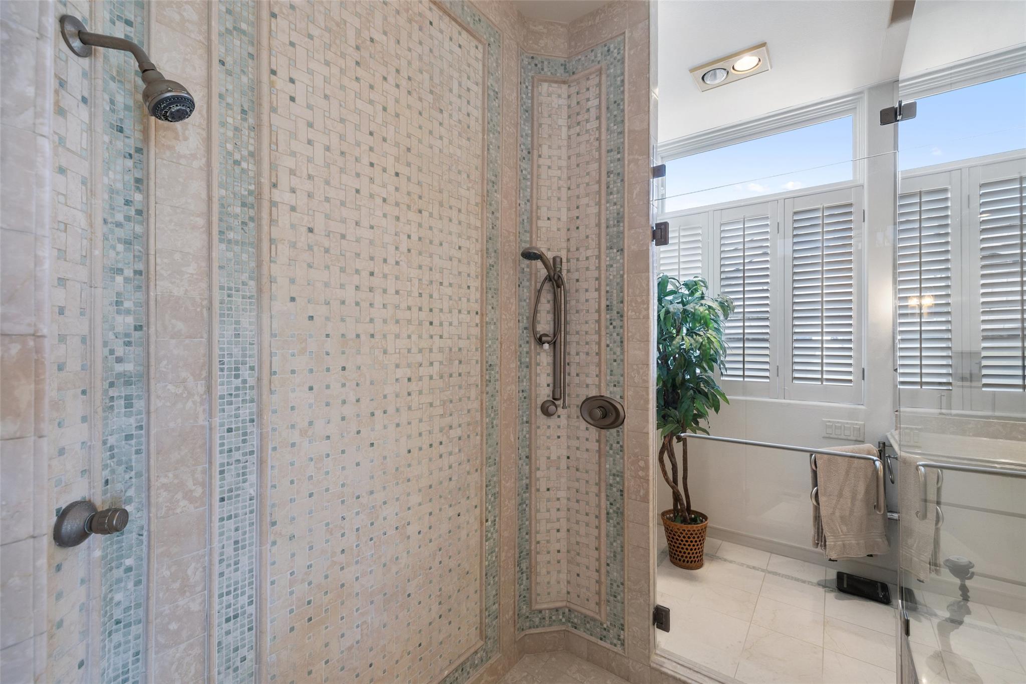 715 Cutlass, Lakeway, TX 78734