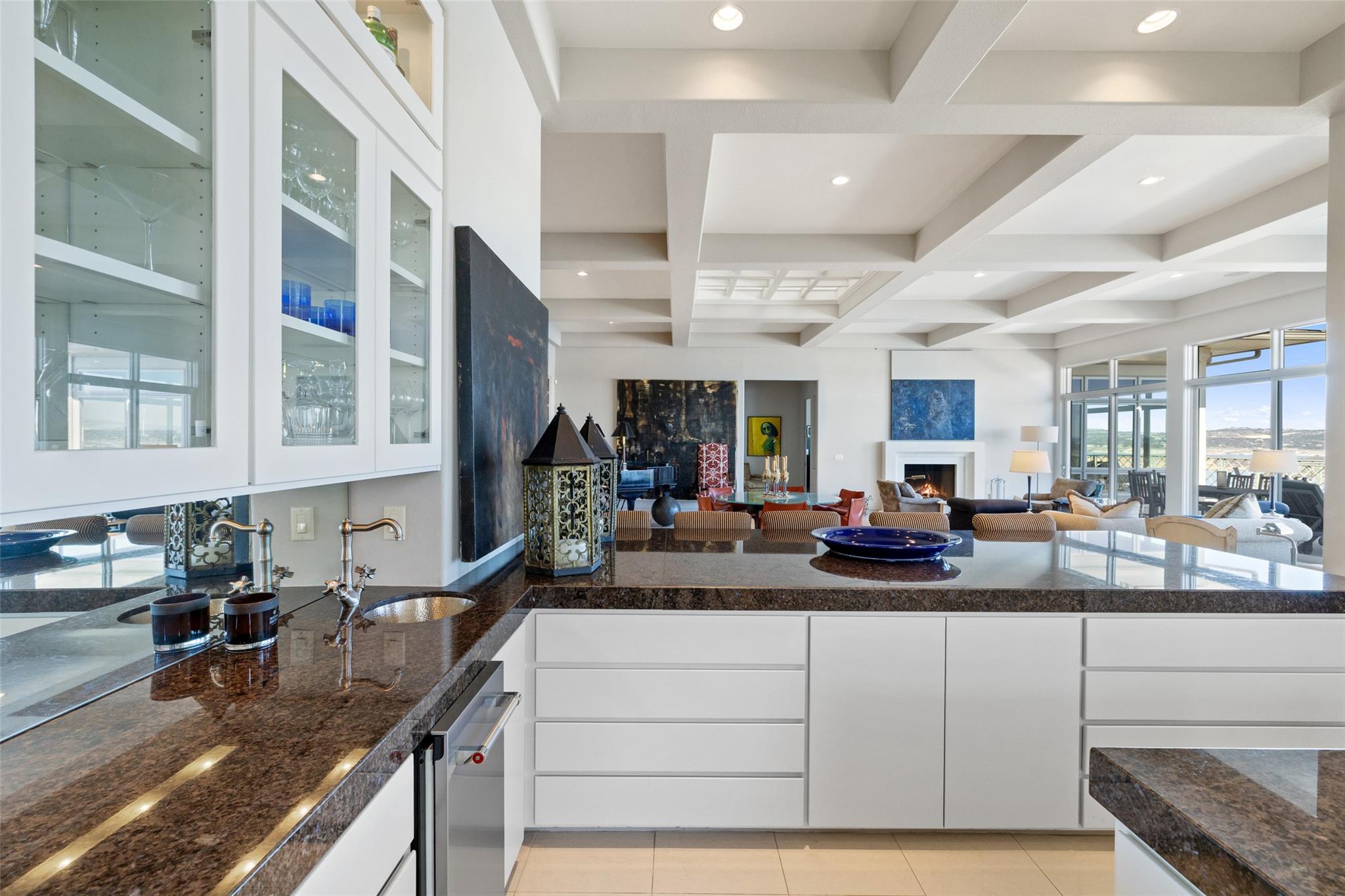 715 Cutlass, Lakeway, TX 78734