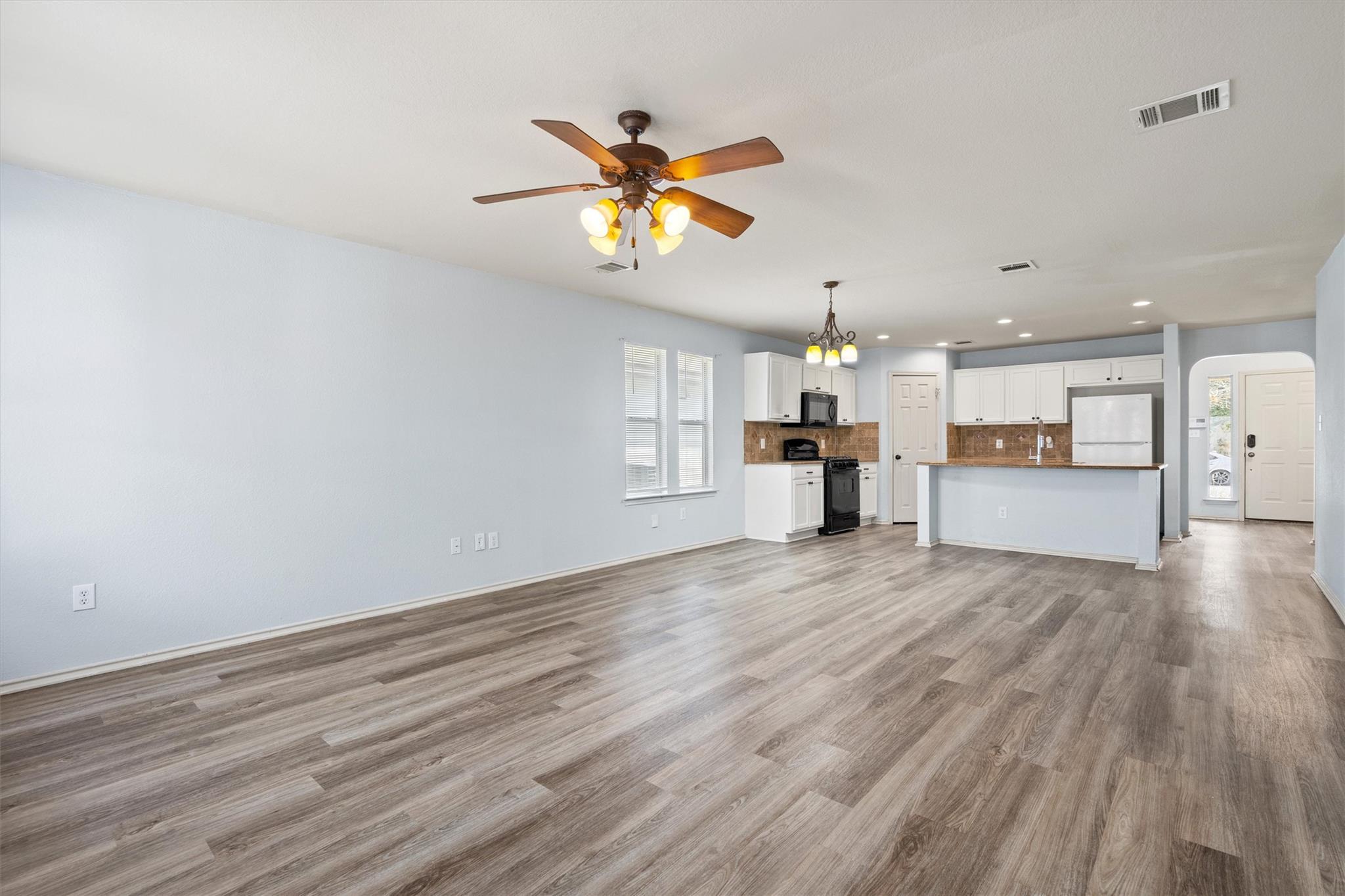 510 Red Tails Dr NE, Austin, TX 78725