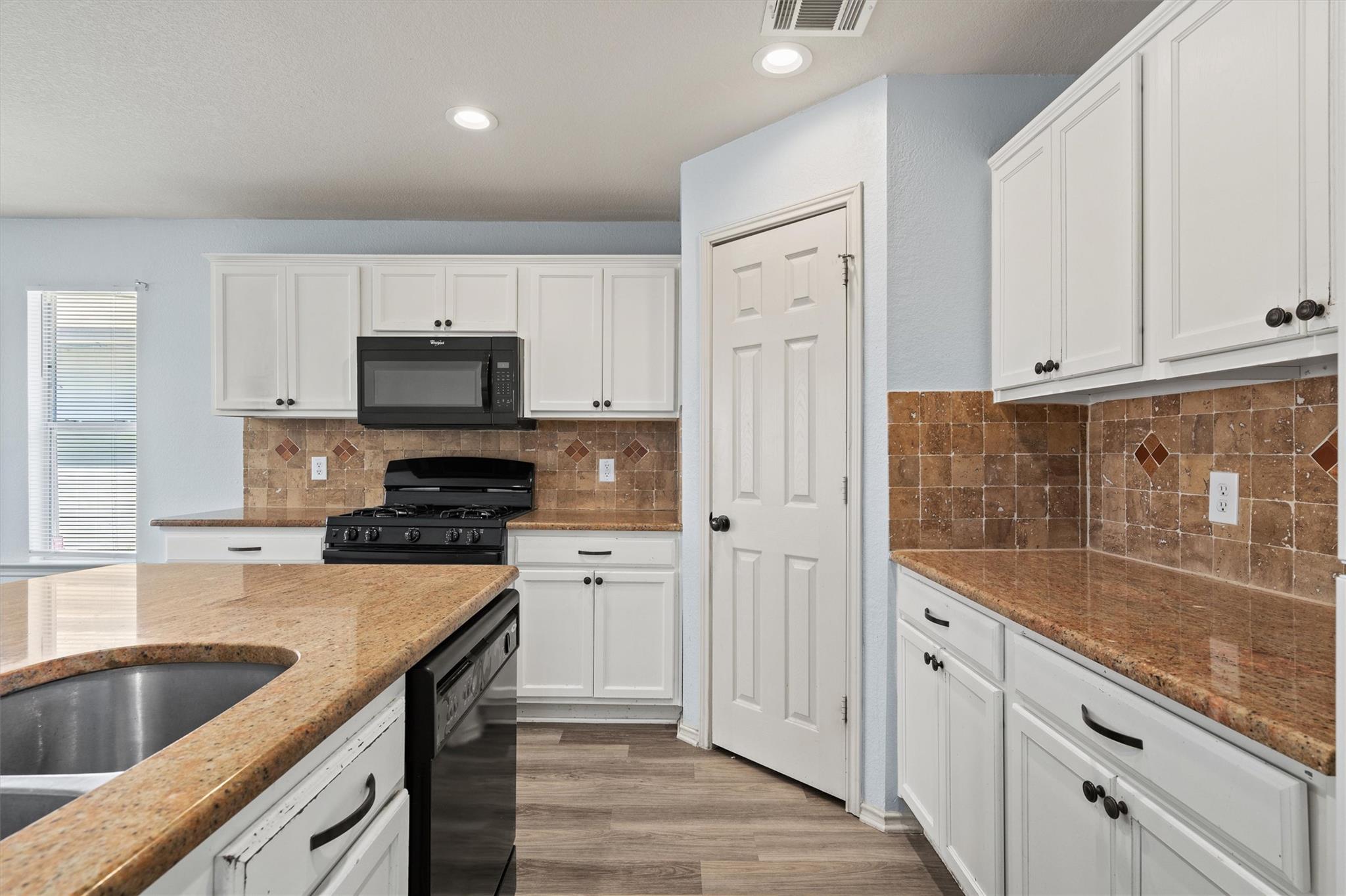 510 Red Tails Dr NE, Austin, TX 78725