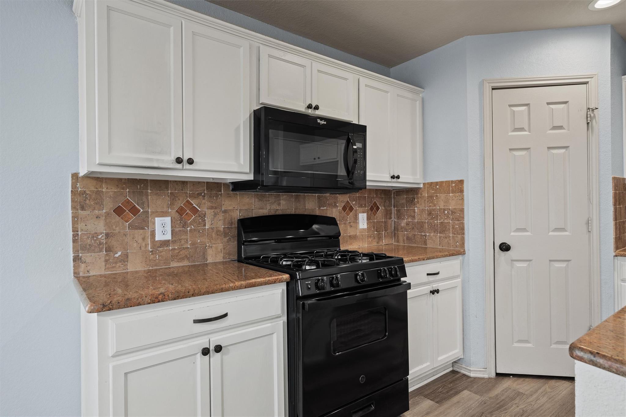 510 Red Tails Dr NE, Austin, TX 78725