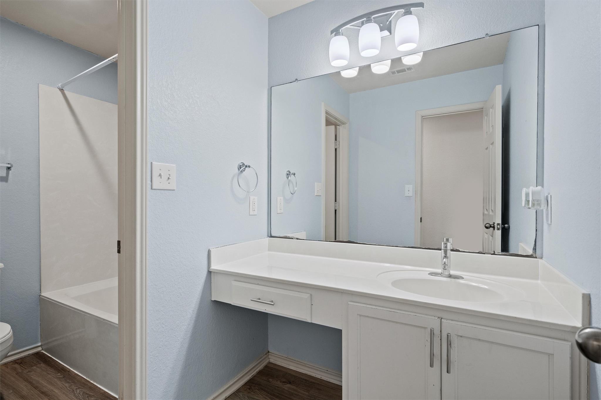 510 Red Tails Dr NE, Austin, TX 78725