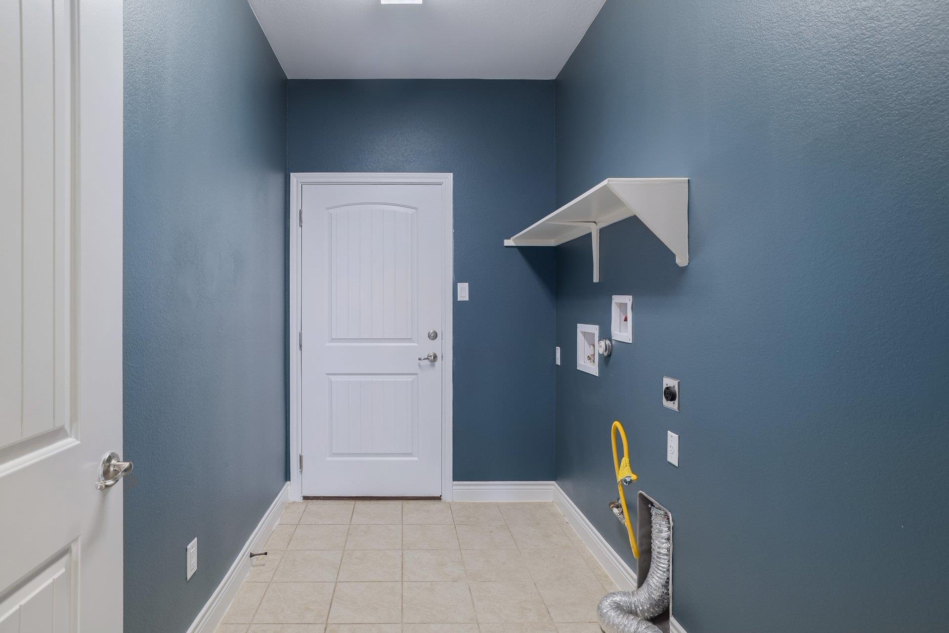 100 Kirkhill Cv, Hutto, TX 78634