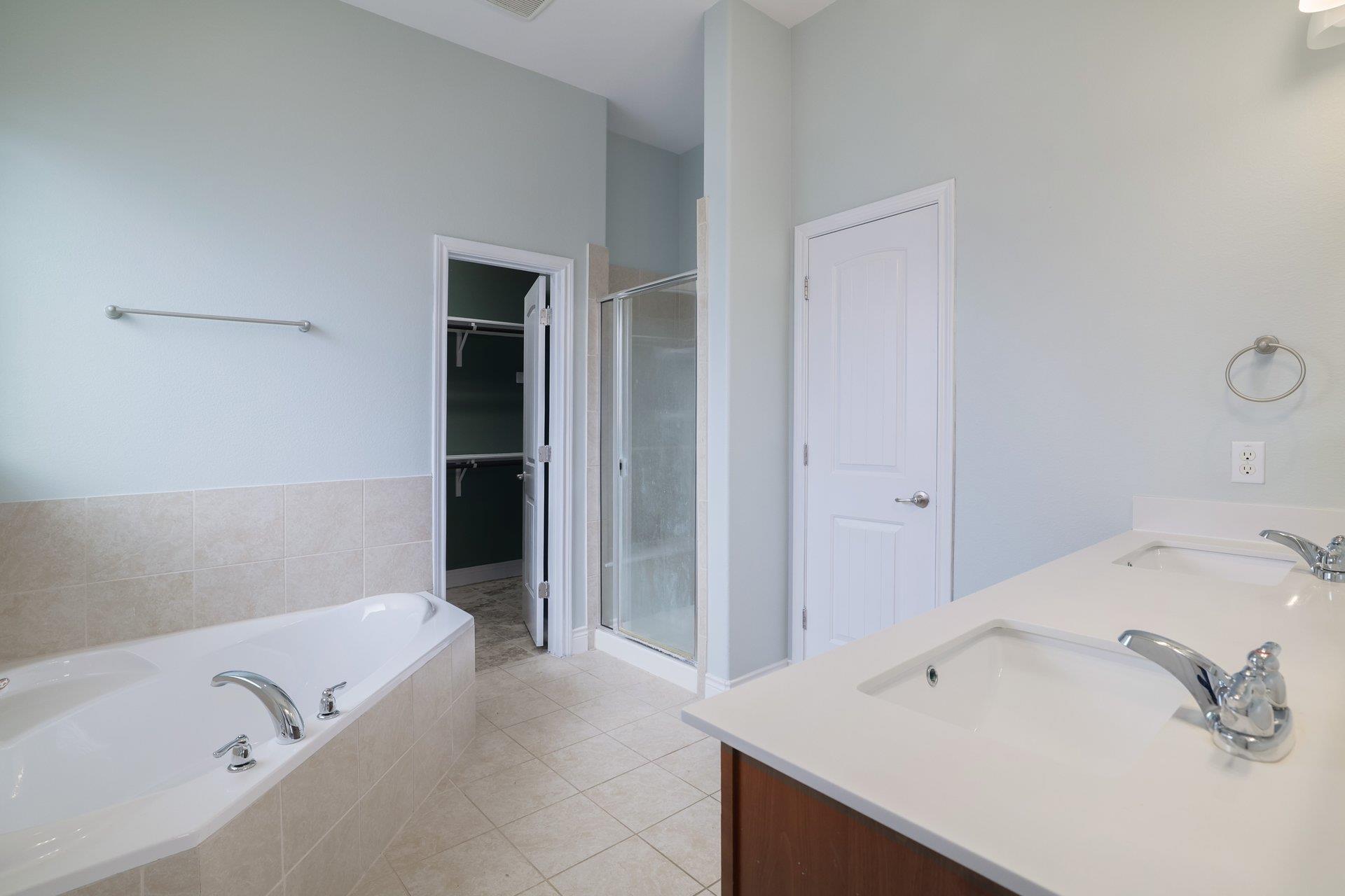 100 Kirkhill Cv, Hutto, TX 78634