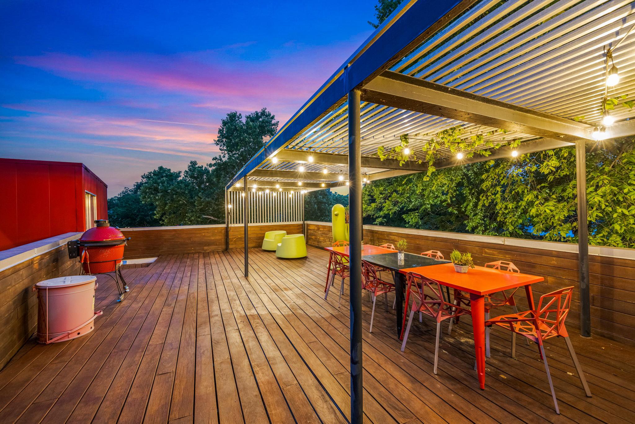 704 W Live Oak St, Austin, TX 78704