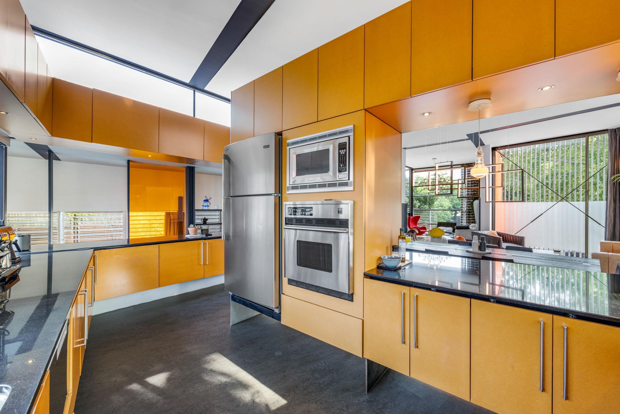 704 W Live Oak St, Austin, TX 78704