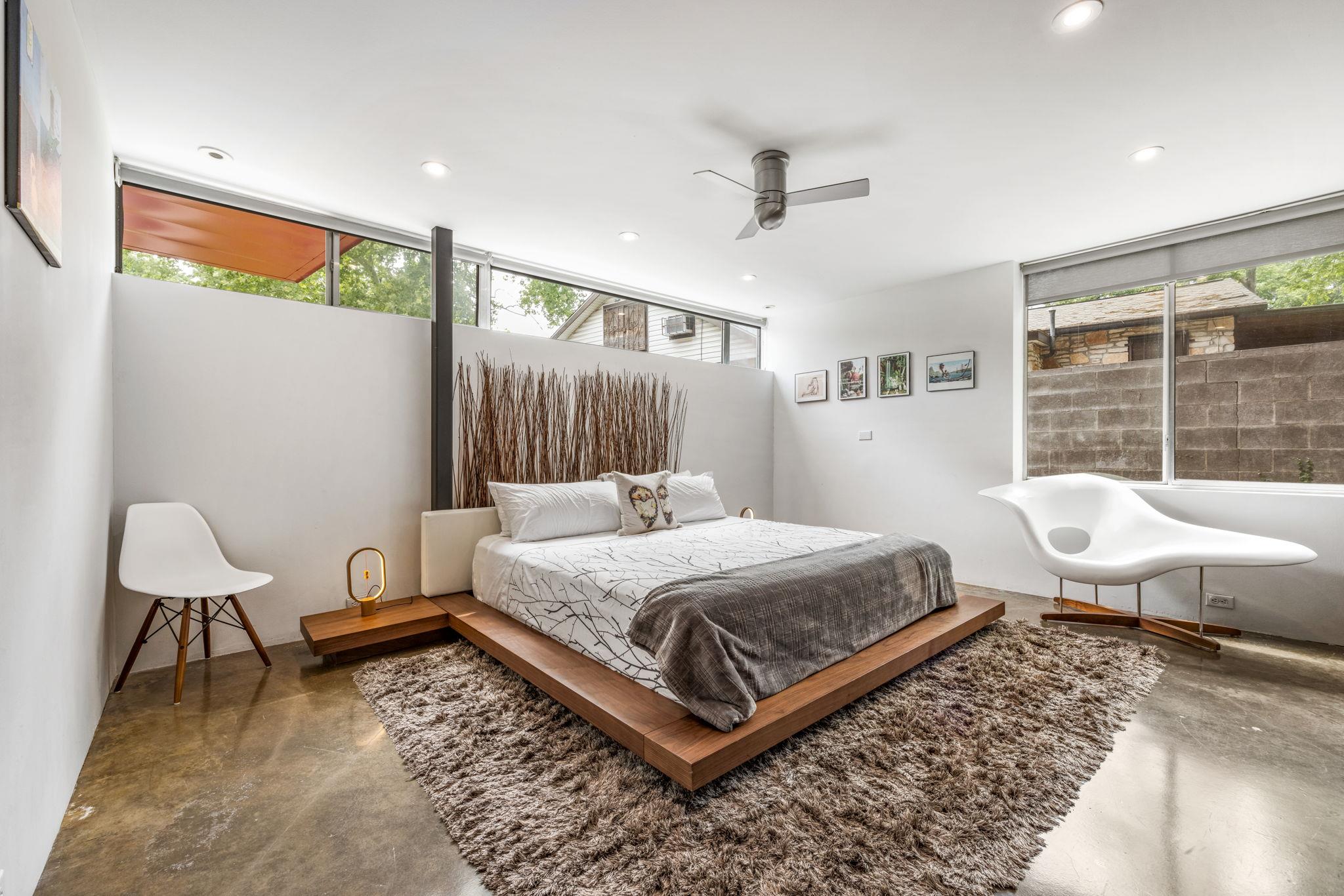 704 W Live Oak St, Austin, TX 78704